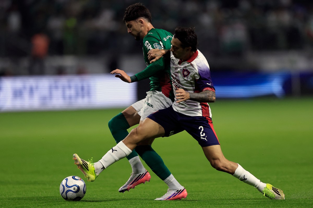 Cerro Porteño marca contra o Palmeiras, mas gol é anulado por impedimento