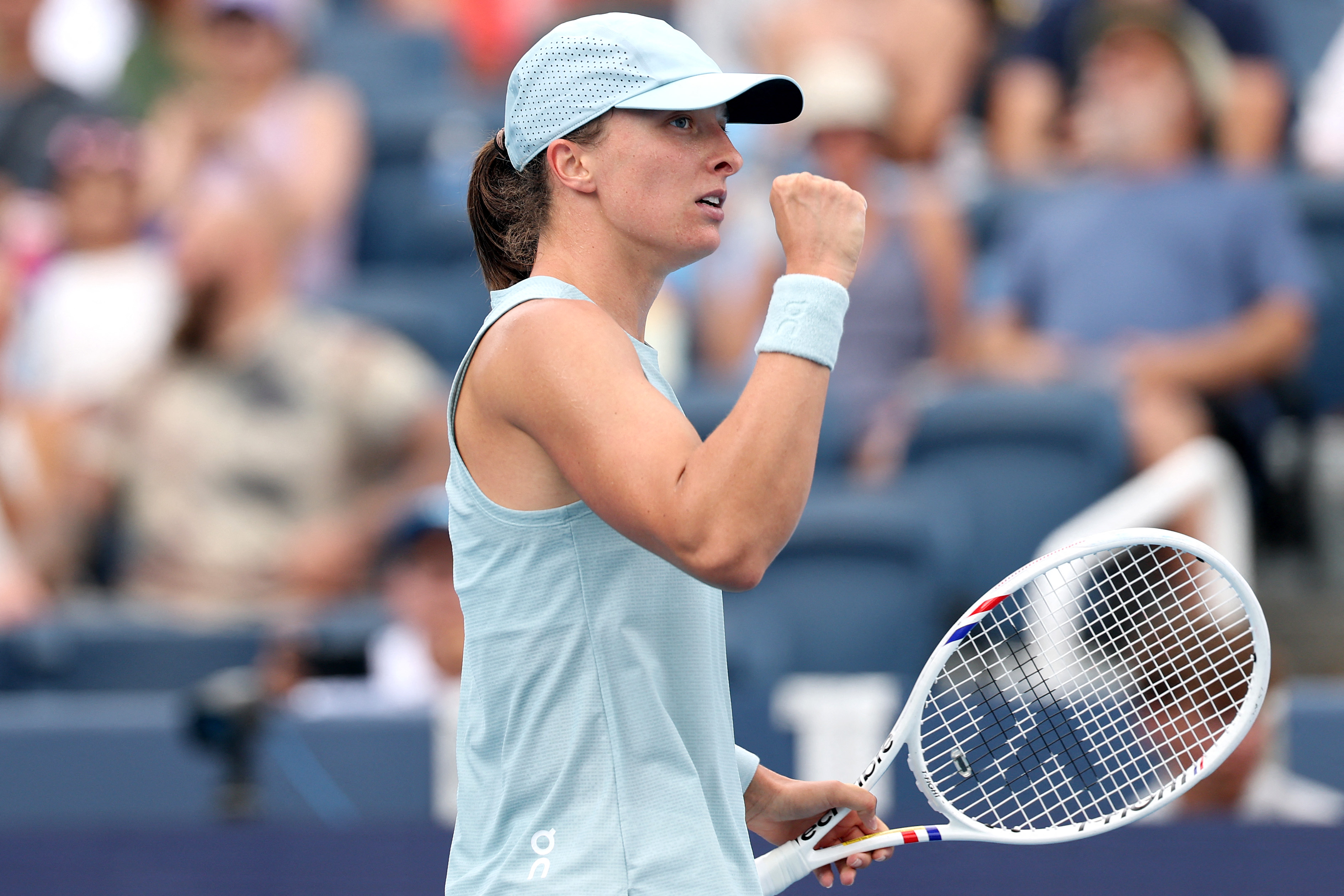 Swiatek vence Sakkari de virada e vai às oitavas do WTA 1000 de Cincinnati