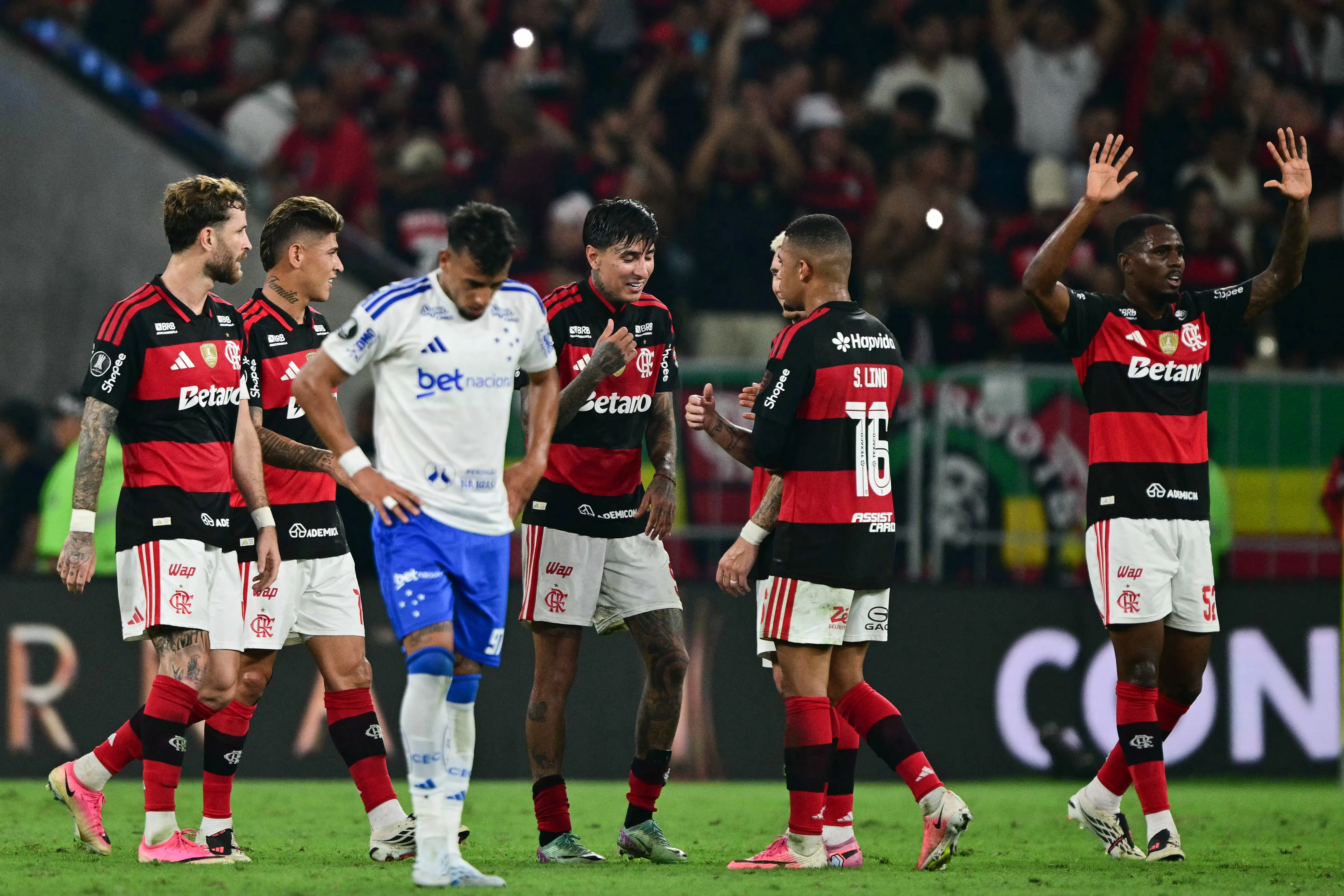 Derrota no Maracanã finda série de 11 jogos do Cruzeiro como visitante