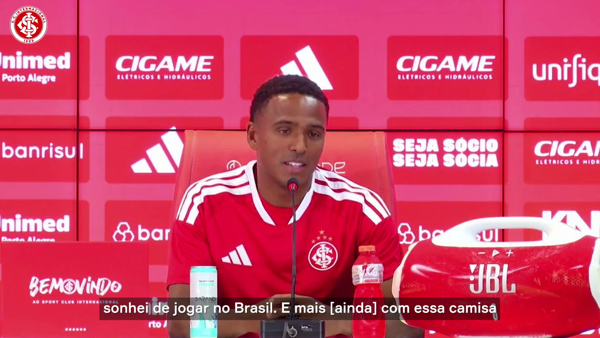 Eliasson na chegada ao Internacional: "Sempre sonhei em jogar no Brasil"