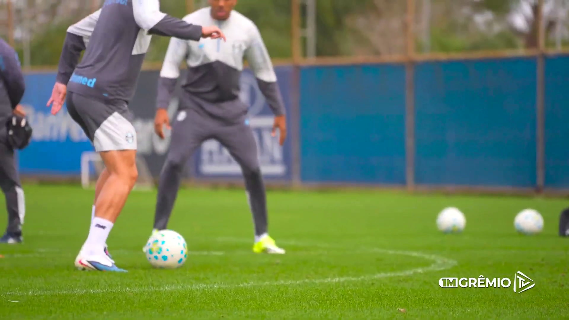 Grêmio se reapresenta para semana inteira de treinamentos