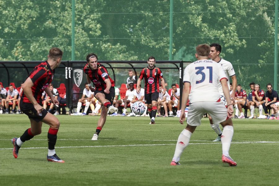 Bournemouth aplica goleada histórica em amistoso de pré-temporada com quatro tempos