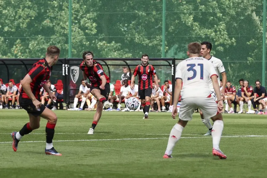 Bournemouth aplica goleada histórica em amistoso de pré-temporada com quatro tempos
