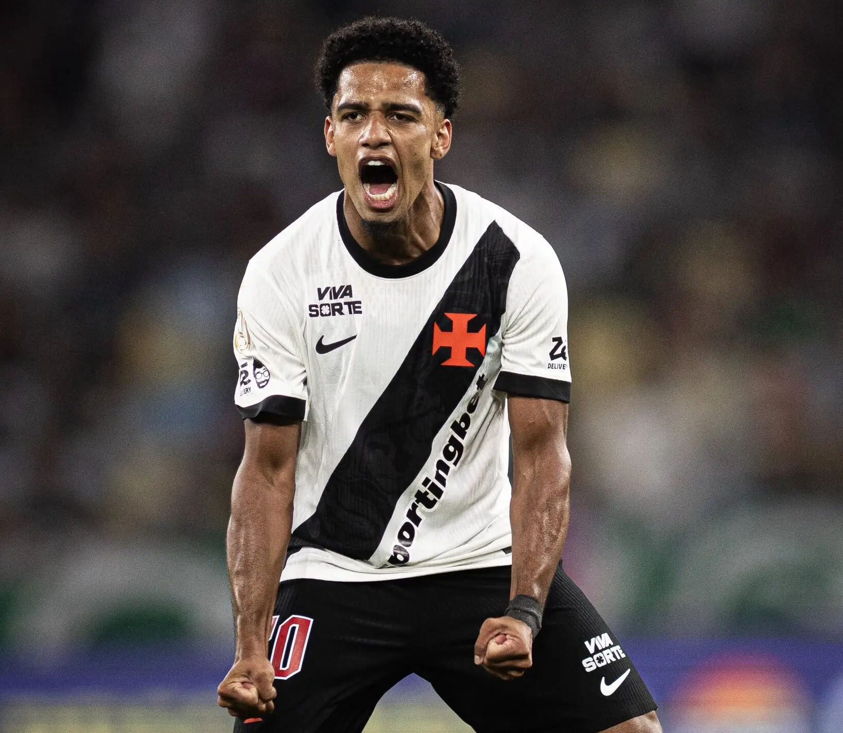 Brenner faz dois, Vasco elimina o Fluminense e vai às quartas da Copa do Brasil