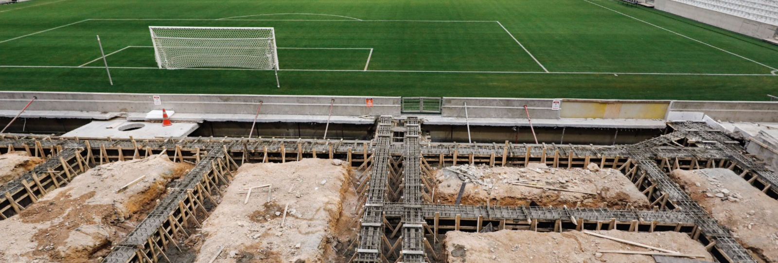 Athletico-PR avança na construção da arquibancada retrátil da Arena da Baixada