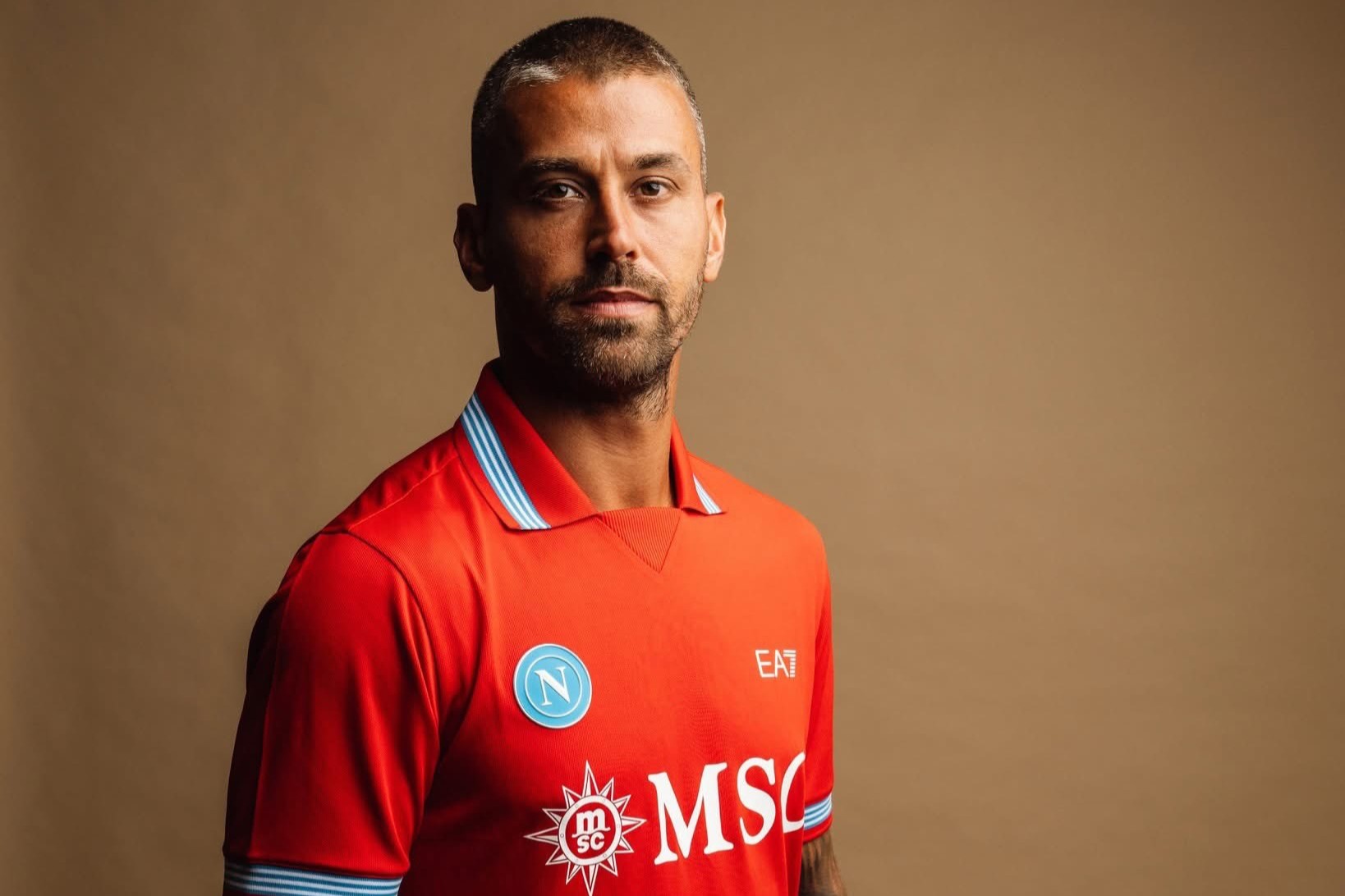 Veja fotos da nova terceira camisa do Napoli para a temporada 2026/27