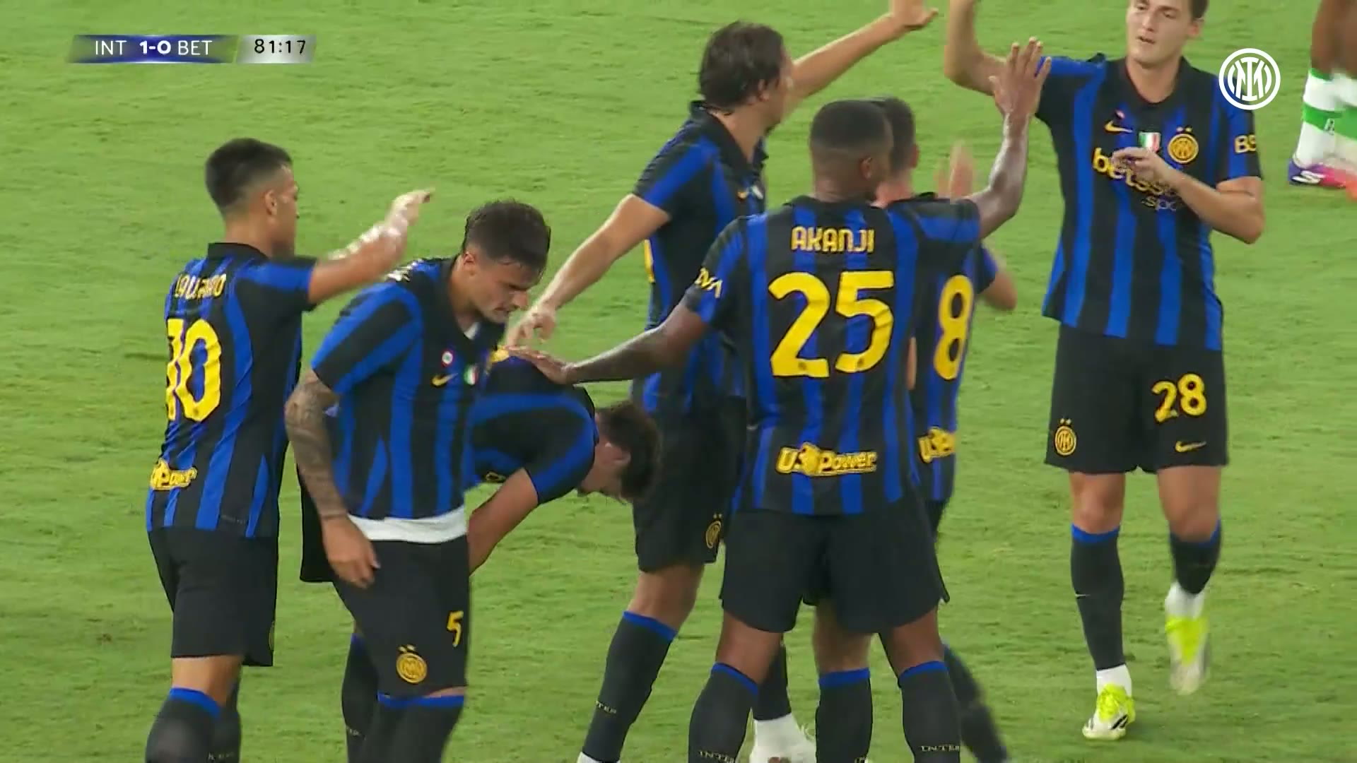 Confira os primeiros momentos de Stones na Inter de Milão