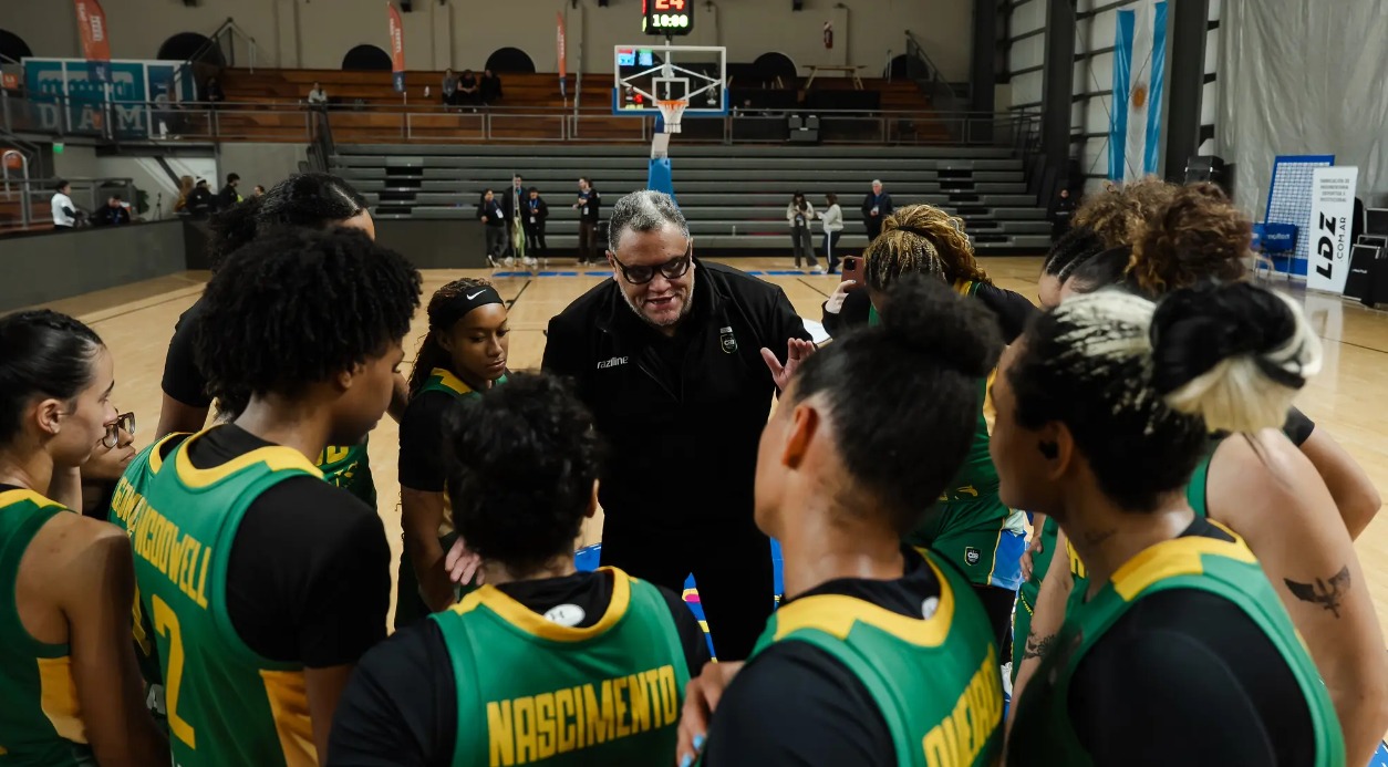 Brasil define convocadas para o Qualificatório do Pré-Olímpico de basquete; veja lista