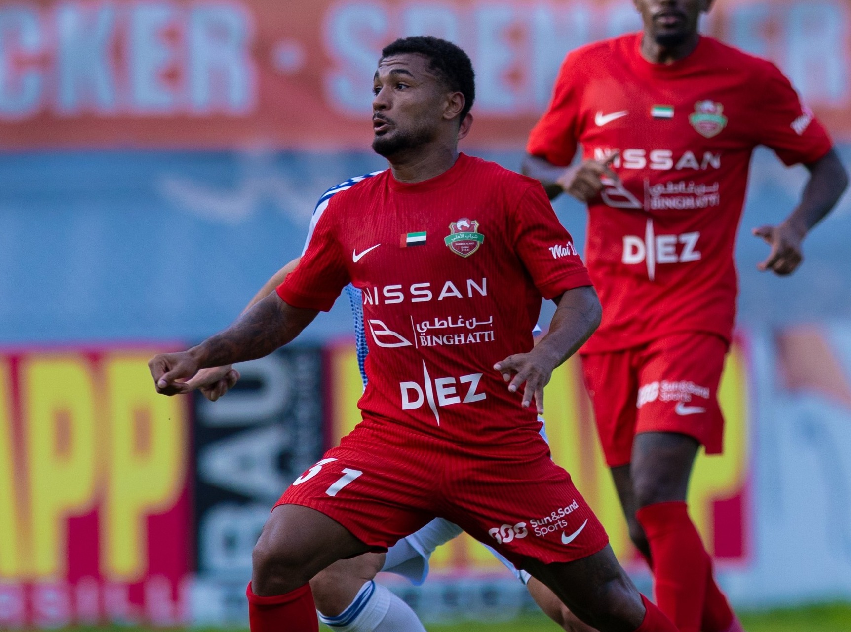 Ex-Palmeiras Kauan Santos dá duas assistências em estreia no Shabab Al Ahli