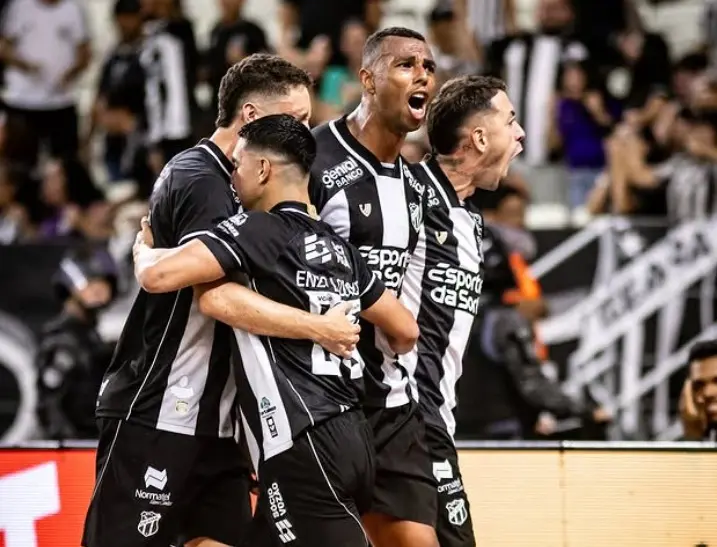 Ceará vence Londrina de virada e dorme fora do Z4 da Série B