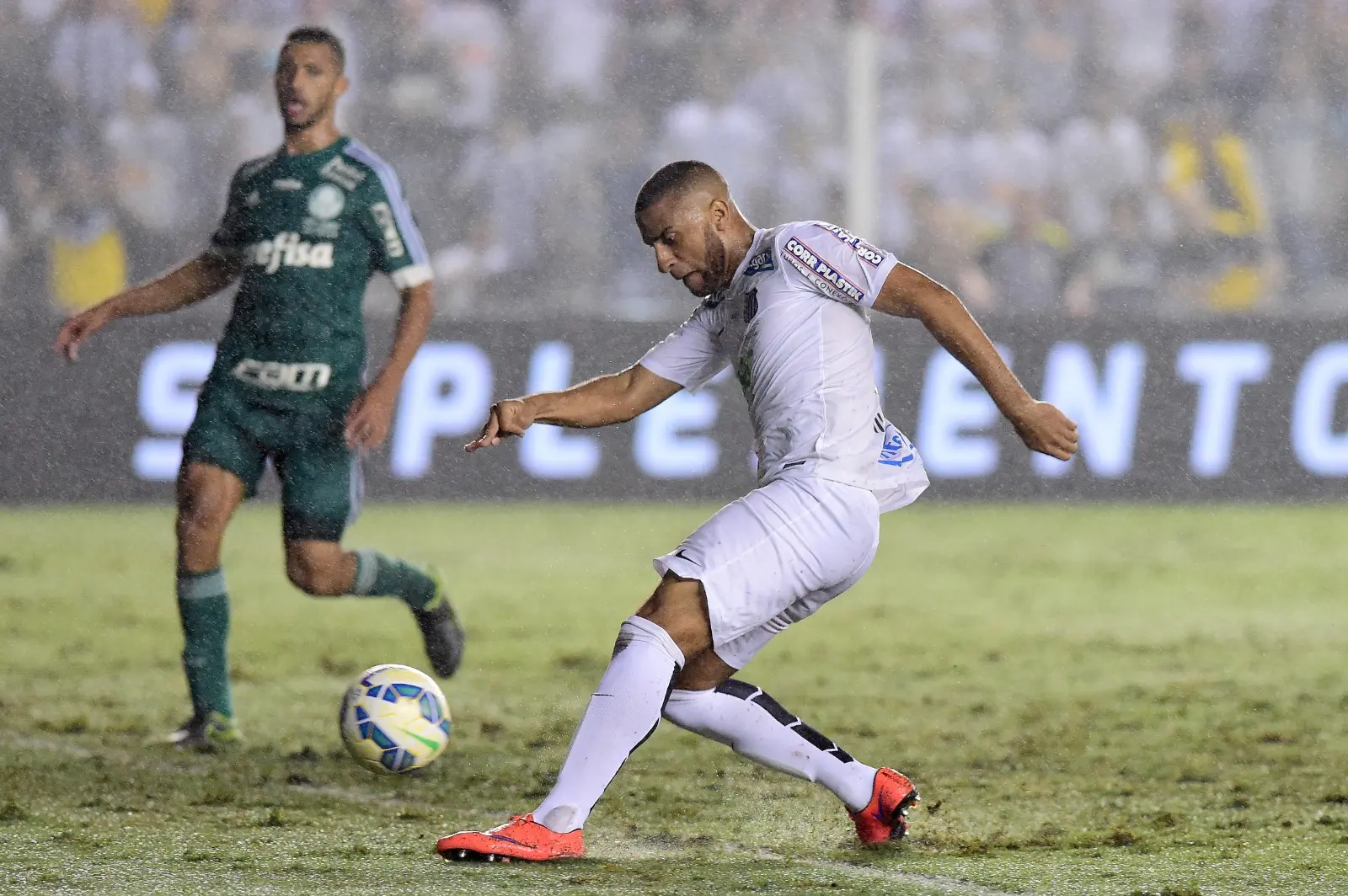 Saiba onde está Nilson, vilão do Santos no vice para o Palmeiras na Copa do Brasil 2015