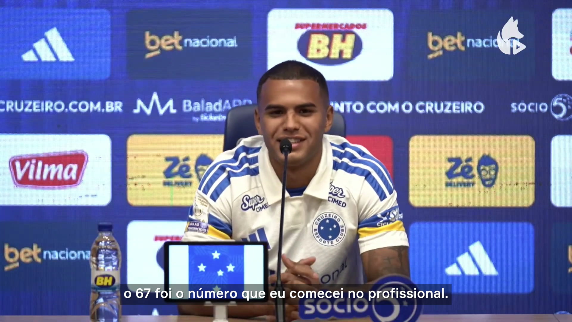 João Costa brinca e explica escolha pela camisa número 67 no Cruzeiro