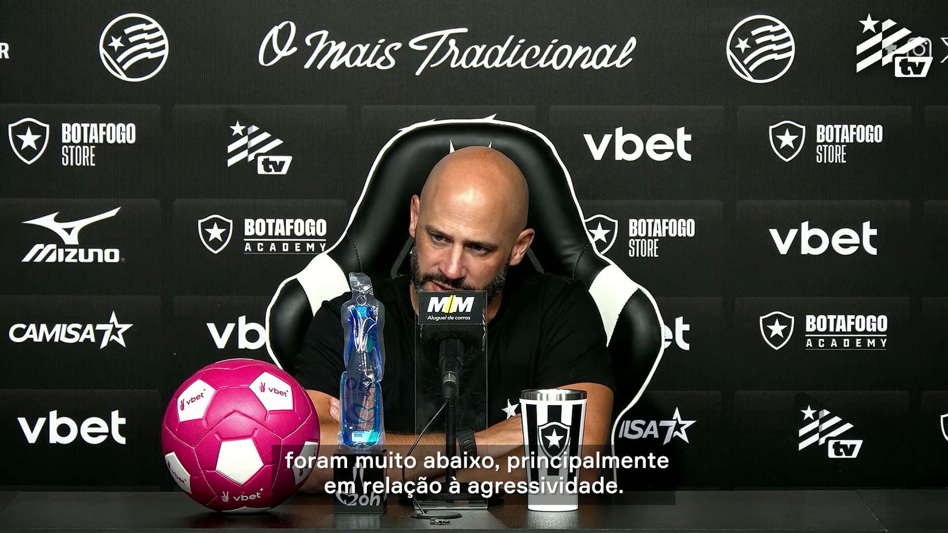 Franclim admite desorganização do Botafogo no fim: "Mais no coração do que na cabeça"