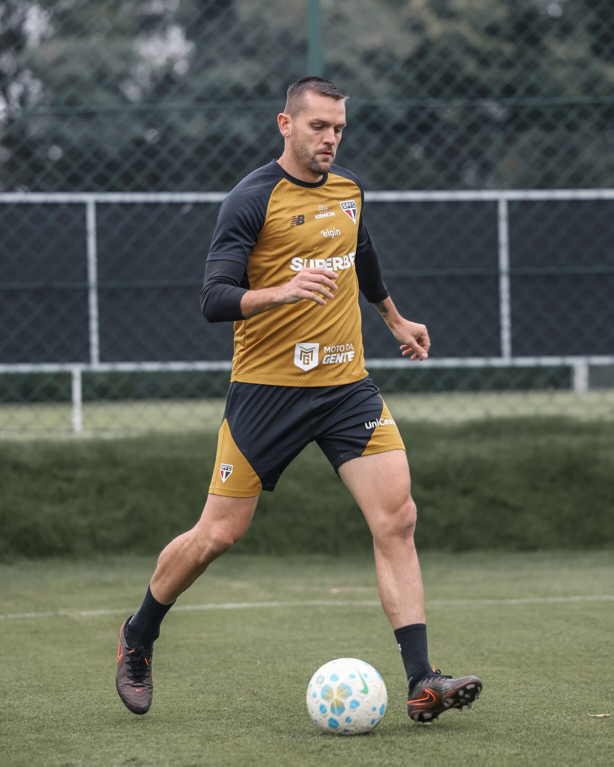 Veja fotos da reapresentação do São Paulo nesta segunda-feira