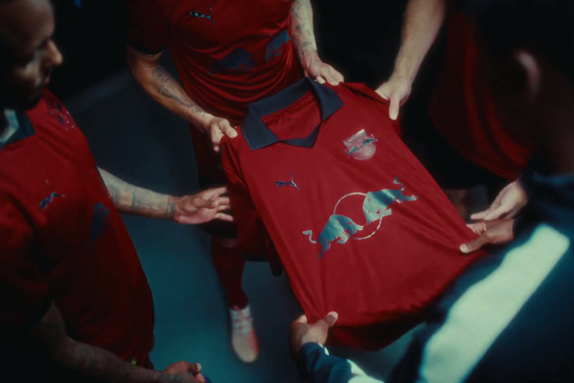 Red Bull Bragantino lança nova camisa 3; confira