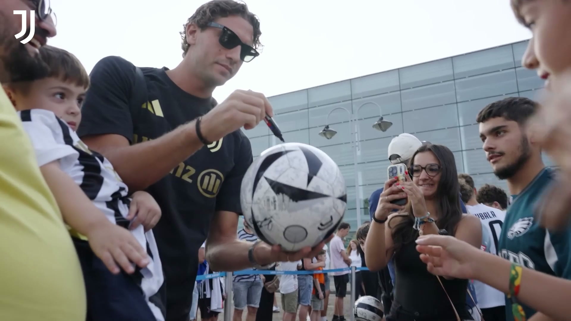 Bastidores: a primeira vitória da Juventus na pré-temporada em Liège