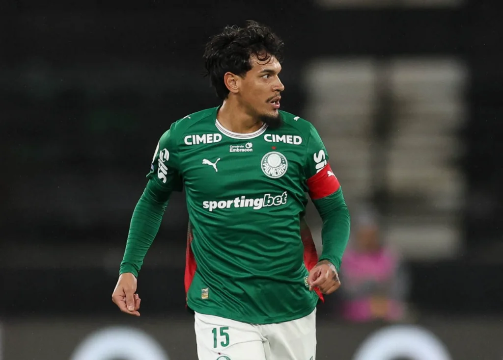 Gómez lamenta empate com o Botafogo, mas mantém confiança no Palmeiras: “Ainda falta muito”