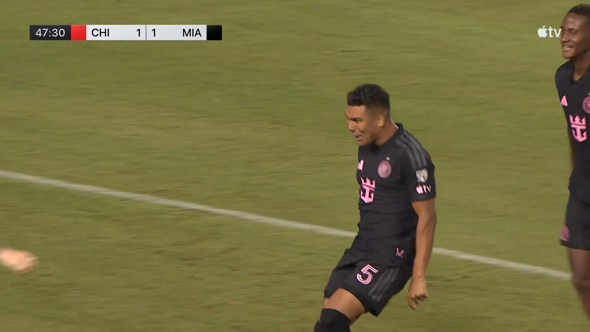 Casemiro marca de cabeça após escanteio pelo terceiro jogo consecutivo pela MLS