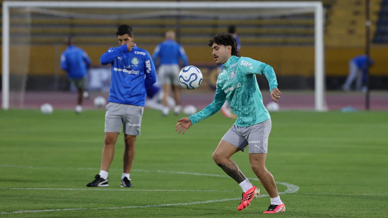 Veja fotos do segundo treino do Palmeiras nesta segunda-feira, no Equador