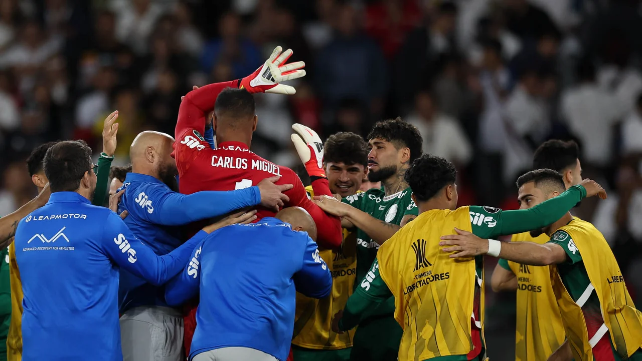 Análise: Palmeiras corre risco e quase perde vaga, mas vê Carlos Miguel evitar desastre na altitude