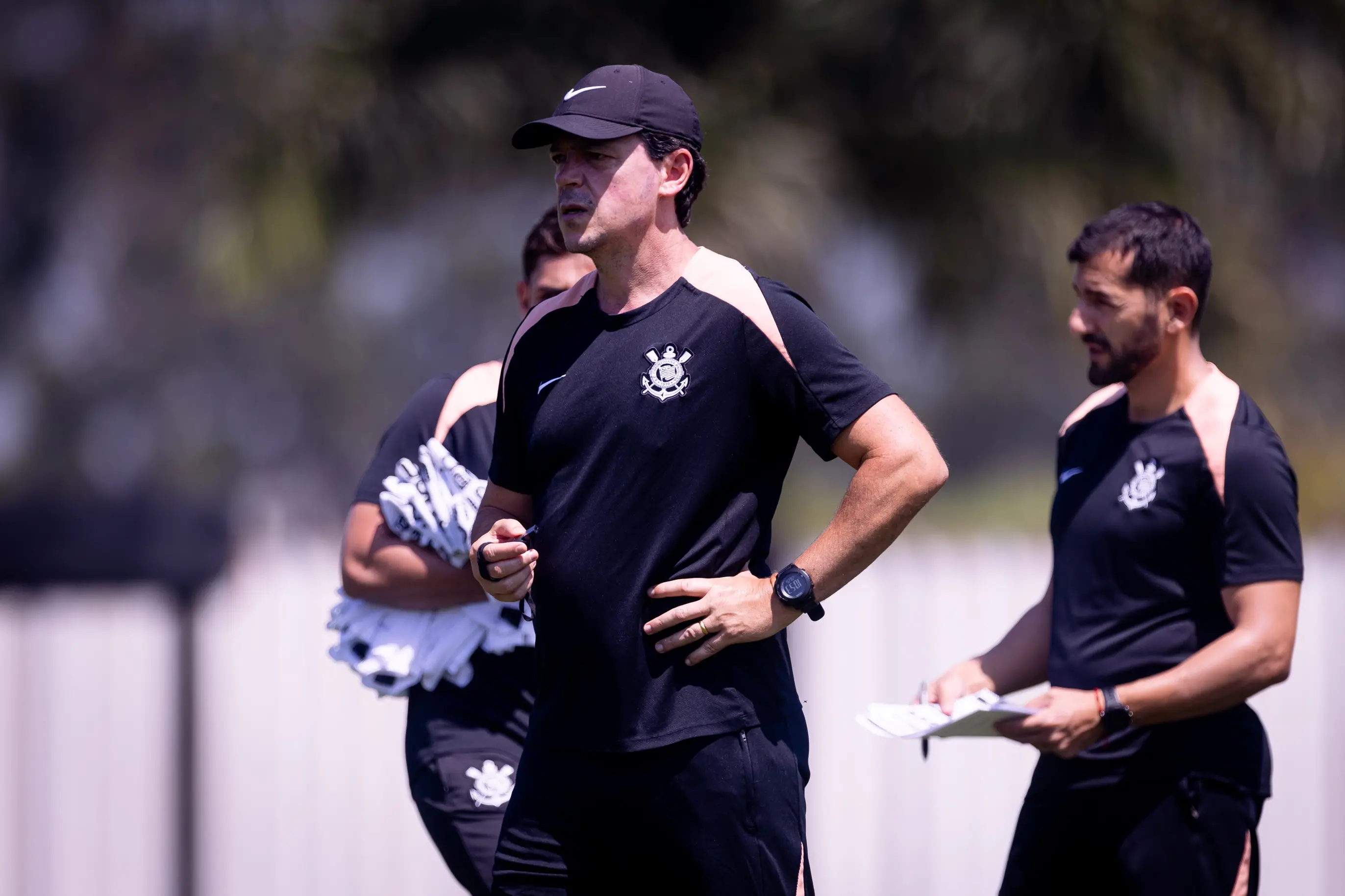 Diniz comanda treino tático, e Corinthians trabalha aspectos comportamentais durante a data Fifa