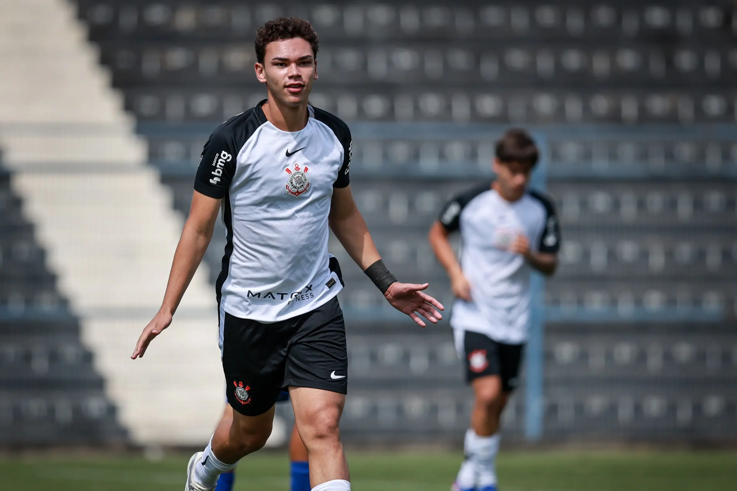 Corinthians vence Atlético-MG e assume terceira posição do Brasileiro sub-17