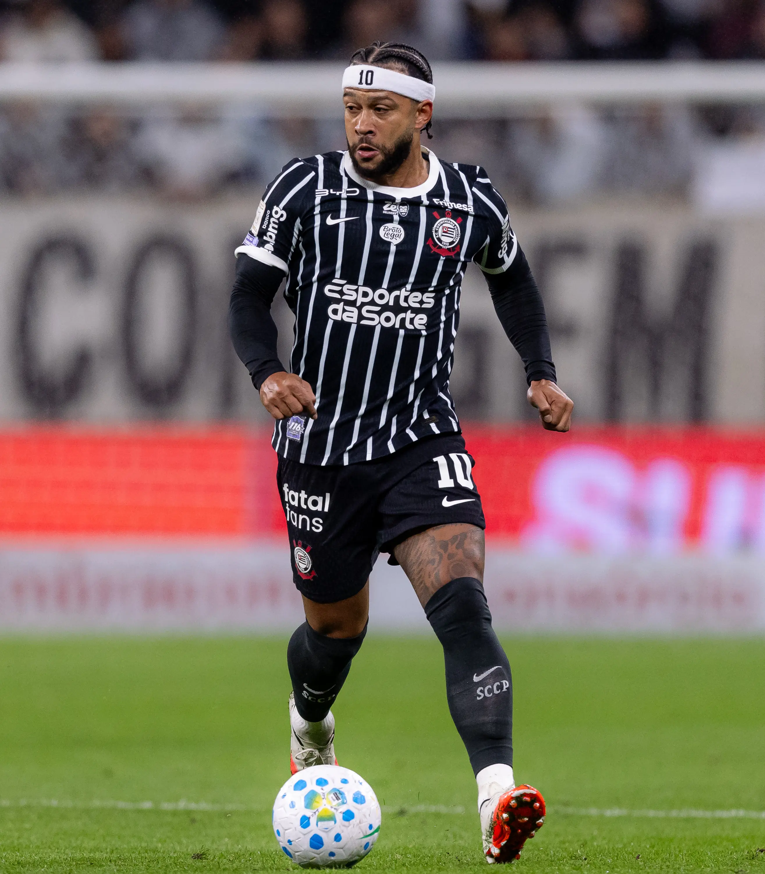 Memphis critica “falta de disciplina” do Corinthians em derrota e fala sobre jejum: “Não jogo sozinho”
