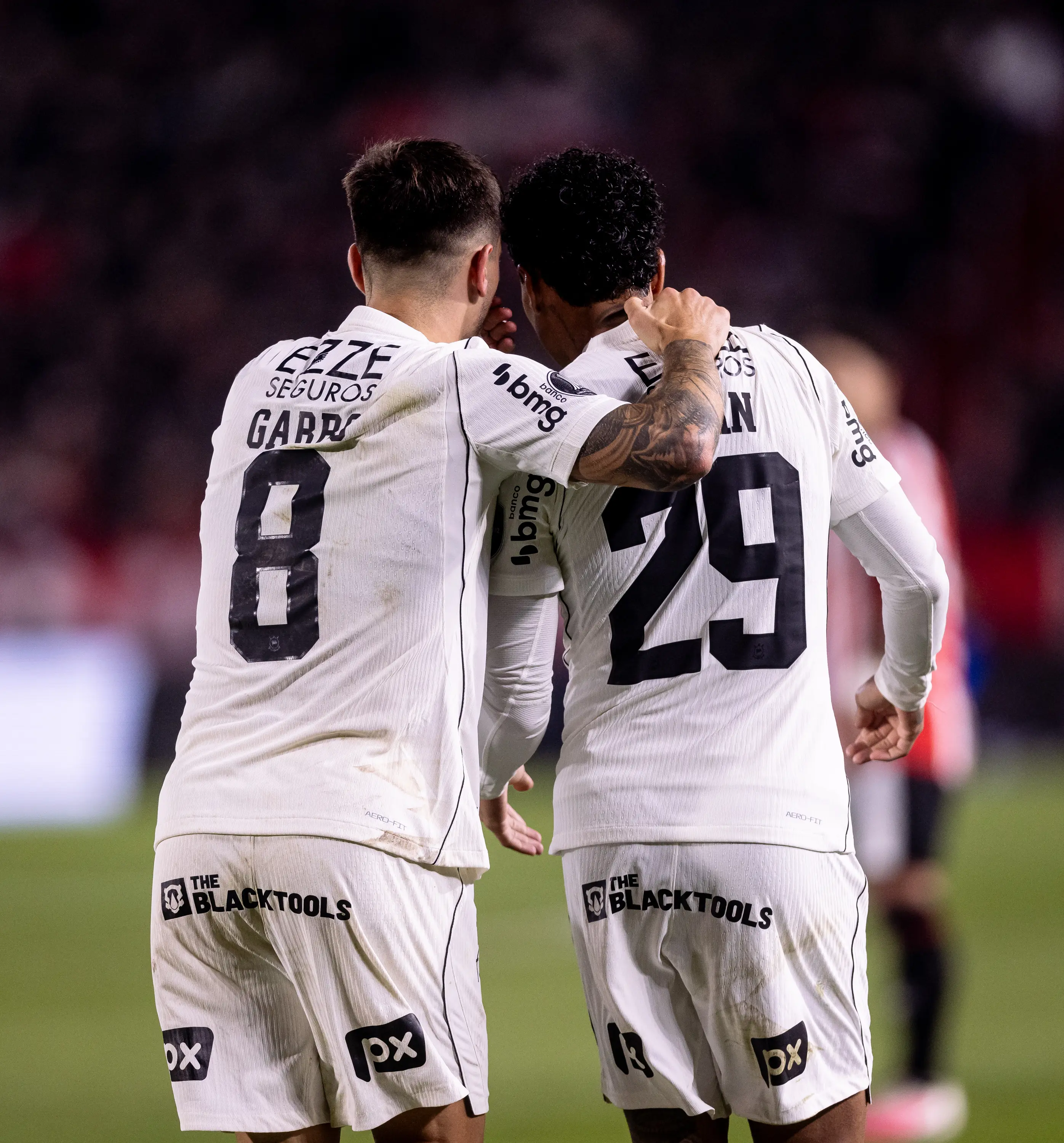 Análise: Substituições surtem efeito, mas Corinthians é punido pelo Flamengo no fim