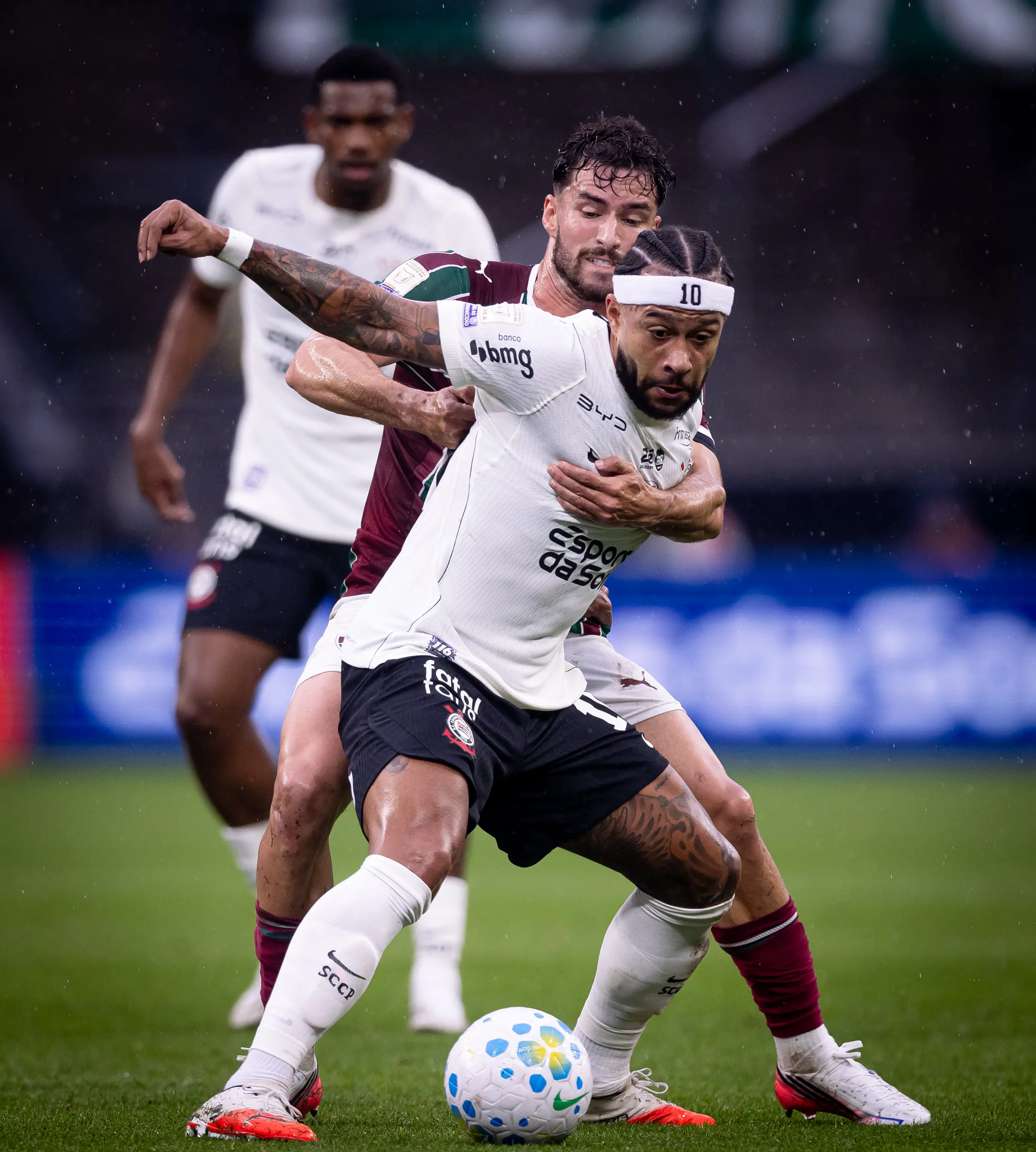 Análise: Corinthians se afunda em crise após nova derrota e vai à pausa ameaçado pelo Z4