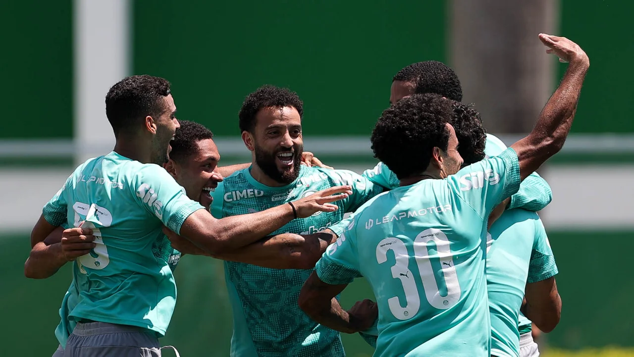 Veja fotos do treino do Palmeiras nesta segunda-feira