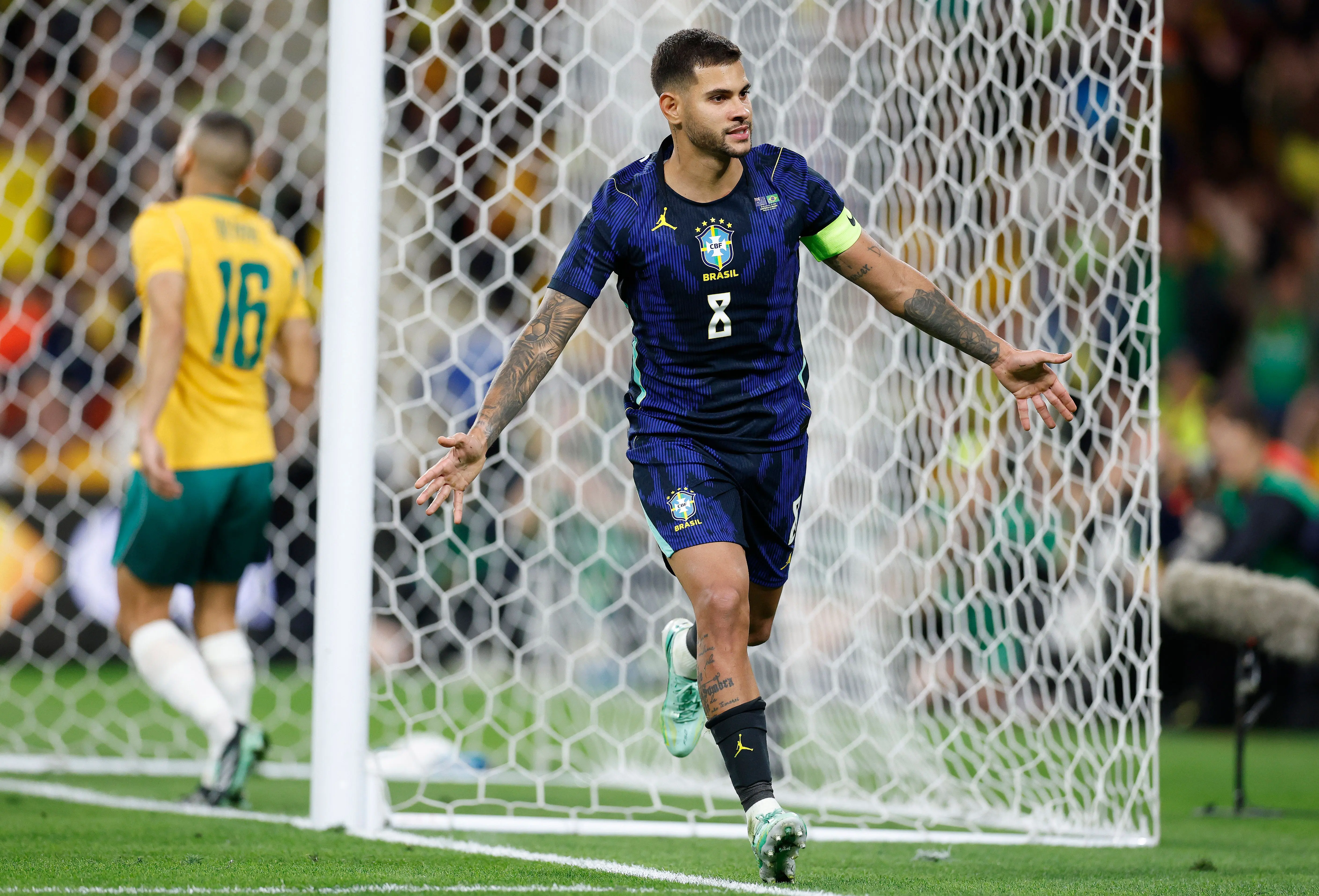 Bruno Guimarães pede paciência com renovação da Seleção e explica pênalti de Vini: “Não temos vaidade”