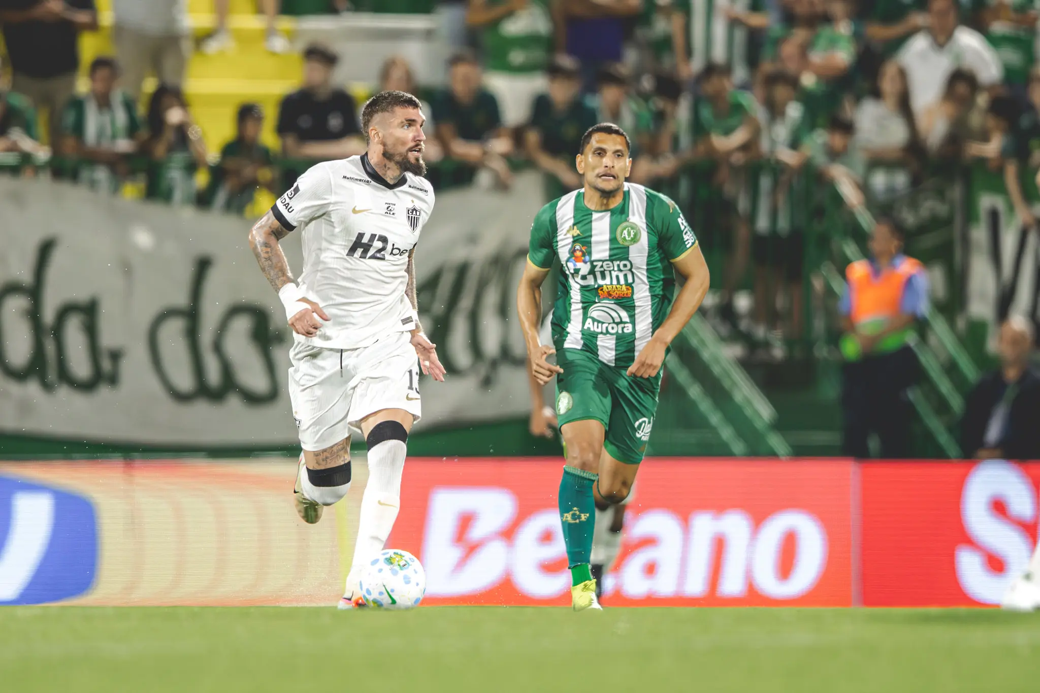 Atlético-MG x Chapecoense pelo Brasileirão: onde assistir, estatísticas, histórico e prováveis escalações