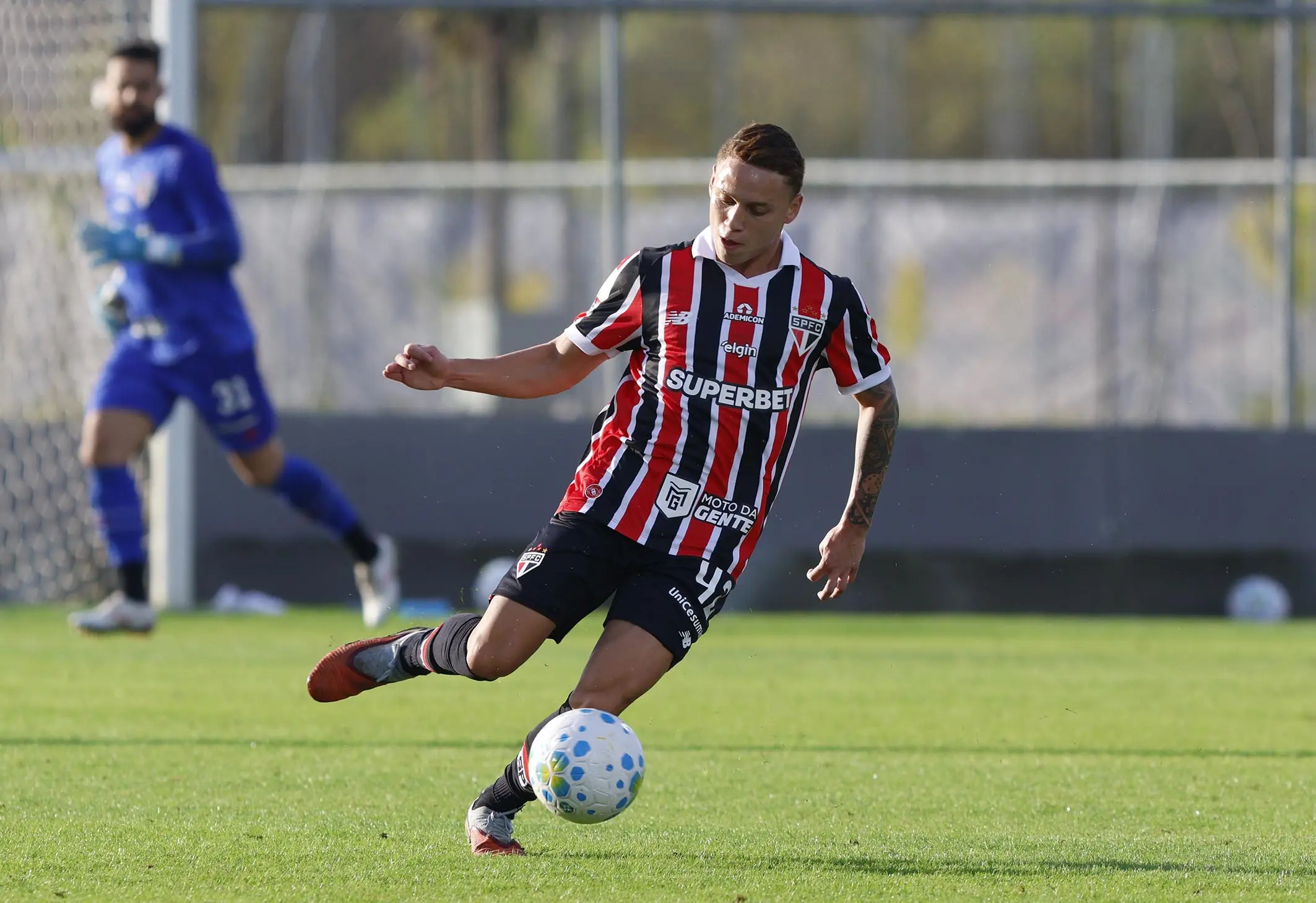 São Paulo fica perto de emprestar Maik a time da Eslováquia