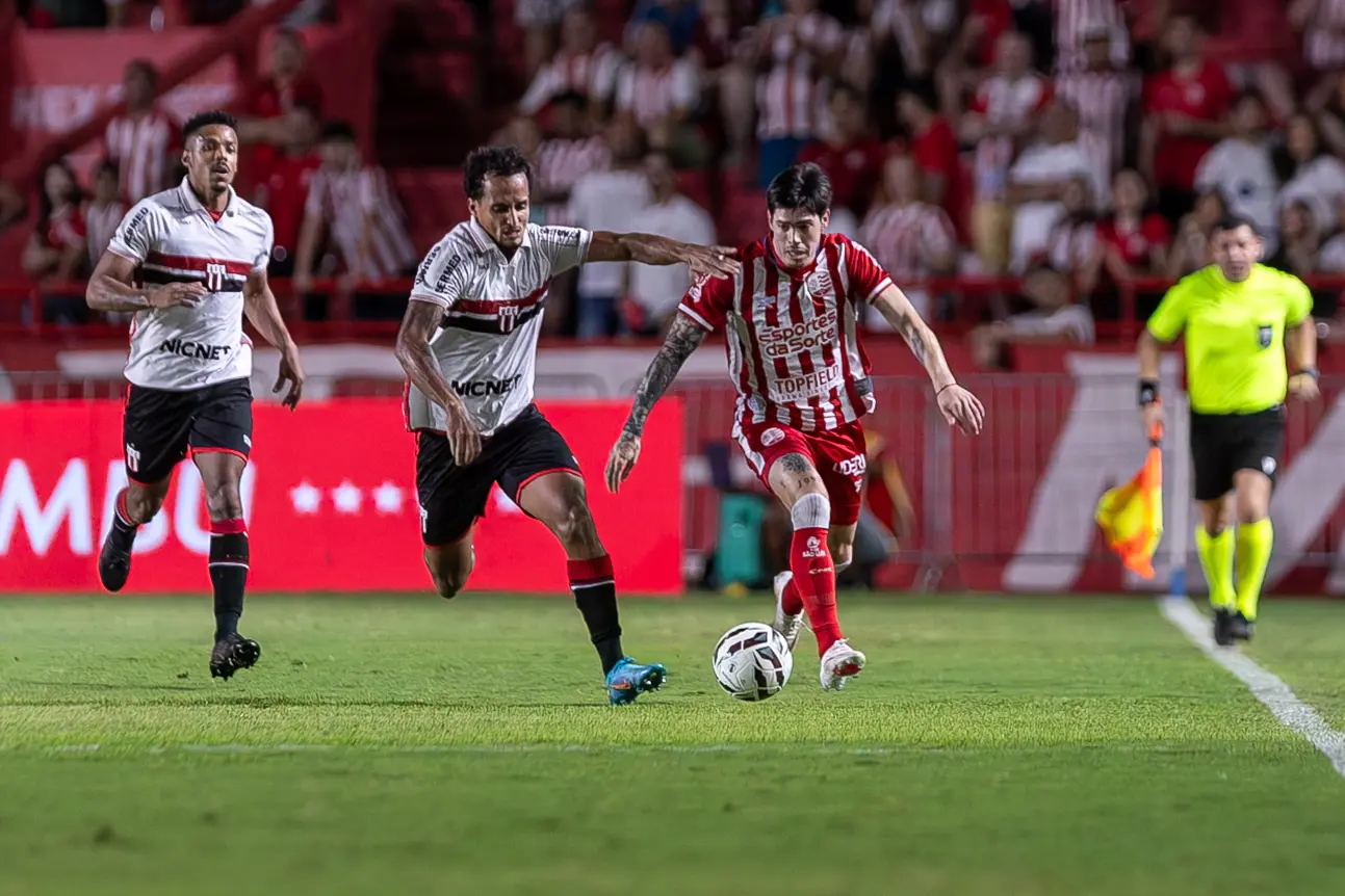 Náutico vence Botafogo-SP e se aproxima do G6 da Série B