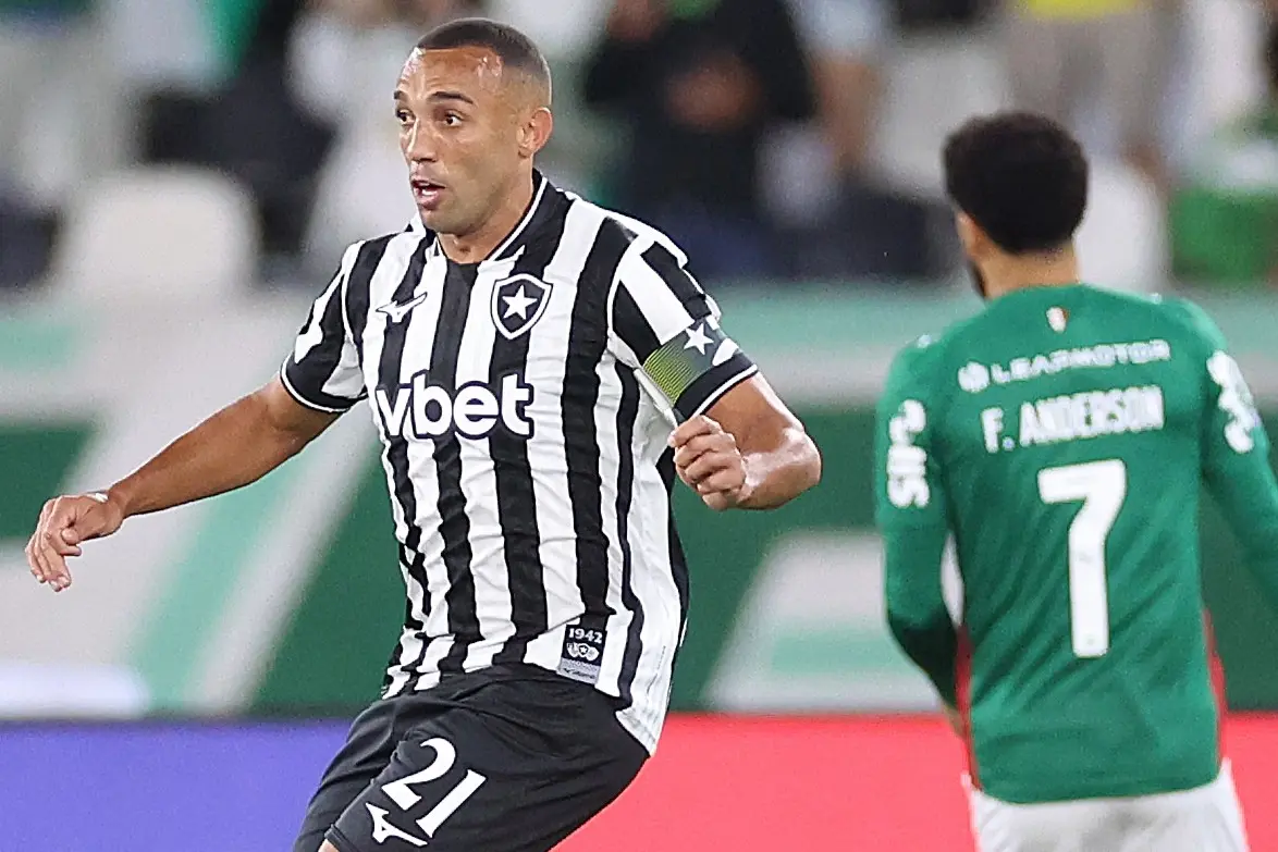 Marçal elogia atuação do Botafogo em empate com o Palmeiras