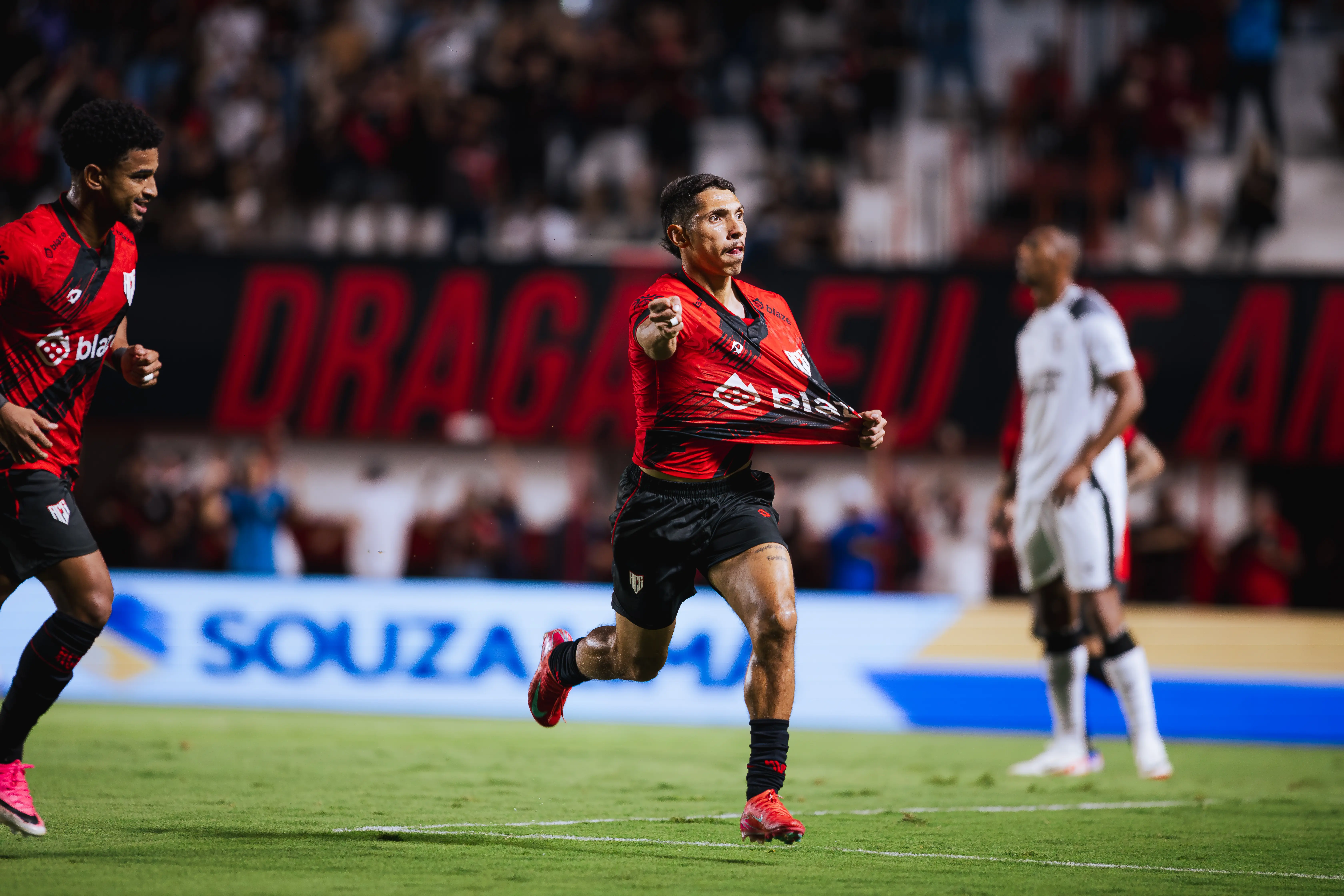 Atlético-GO x Criciúma pela Série B do Brasileiro: veja prováveis escalações e onde assistir