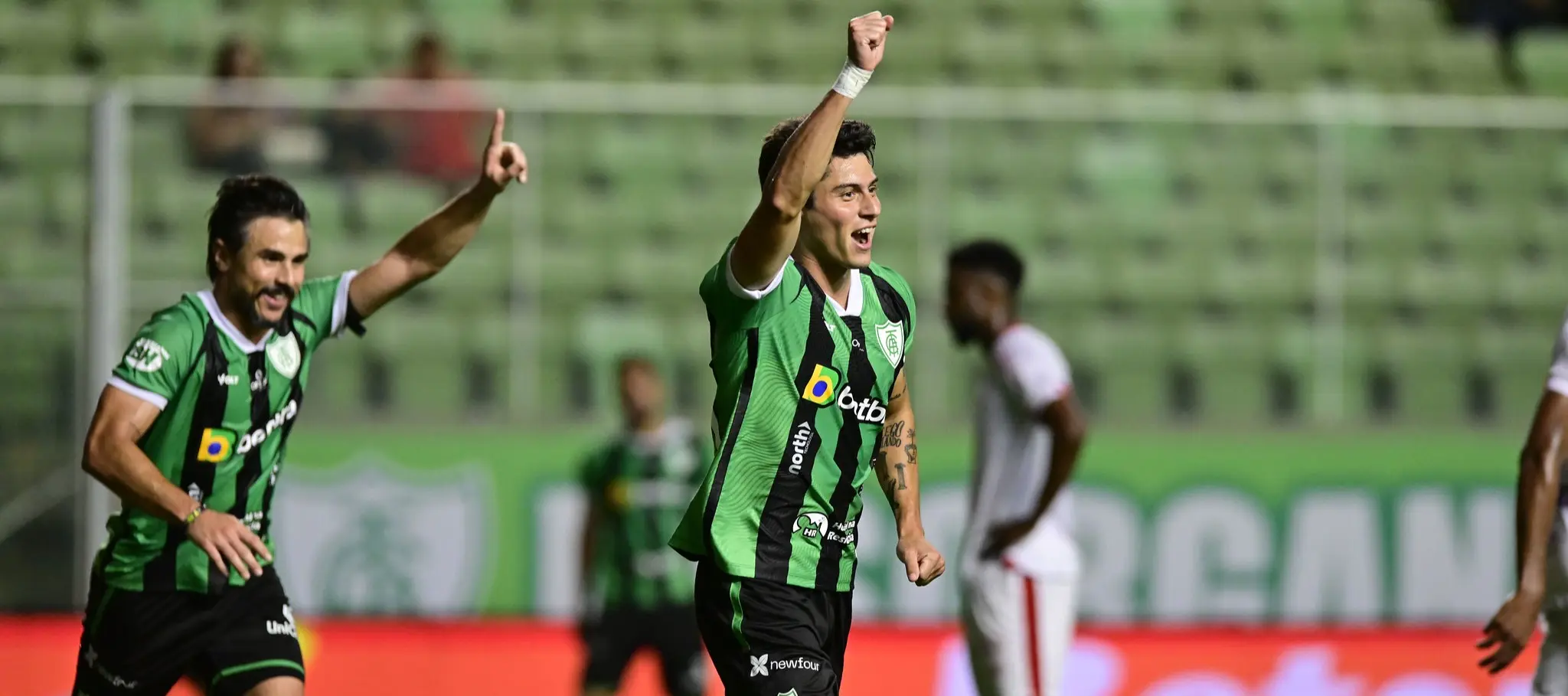 América-MG vence Náutico em casa, mas segue na vice-lanterna da Série B