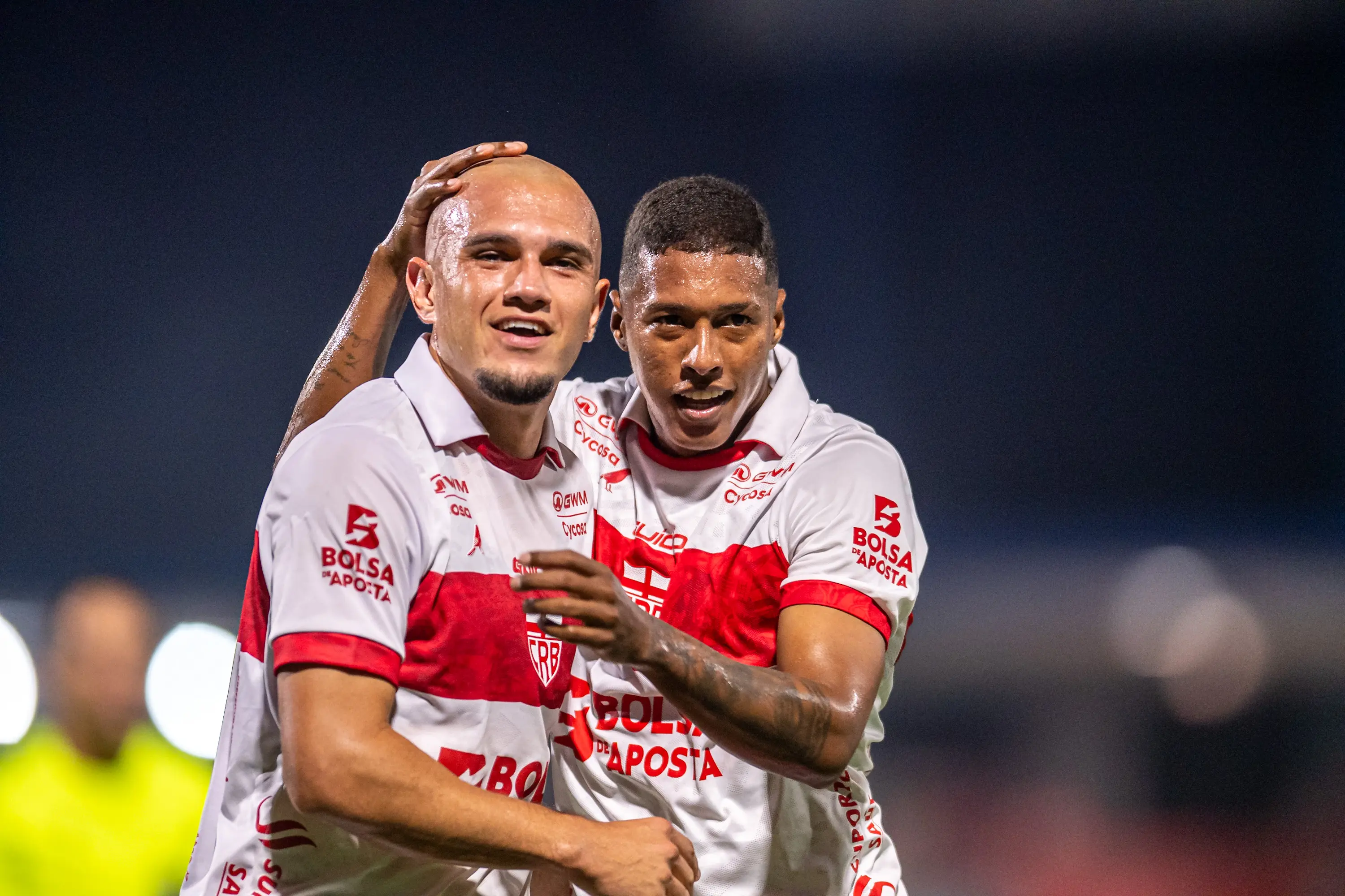 CRB vence o Sport e cola no G6 da Série B