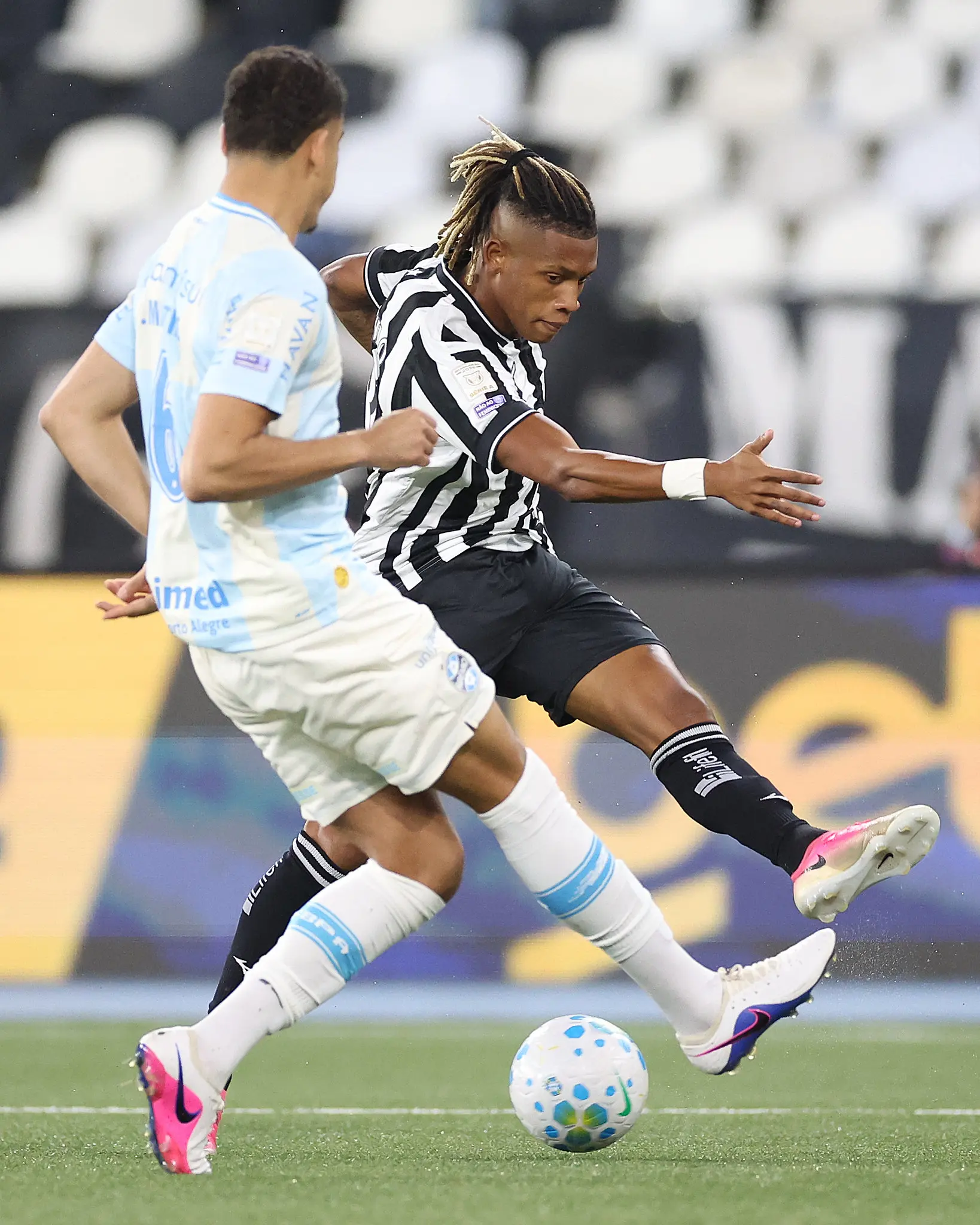 Veja fotos do duelo entre Botafogo e Grêmio pelo Brasileirão