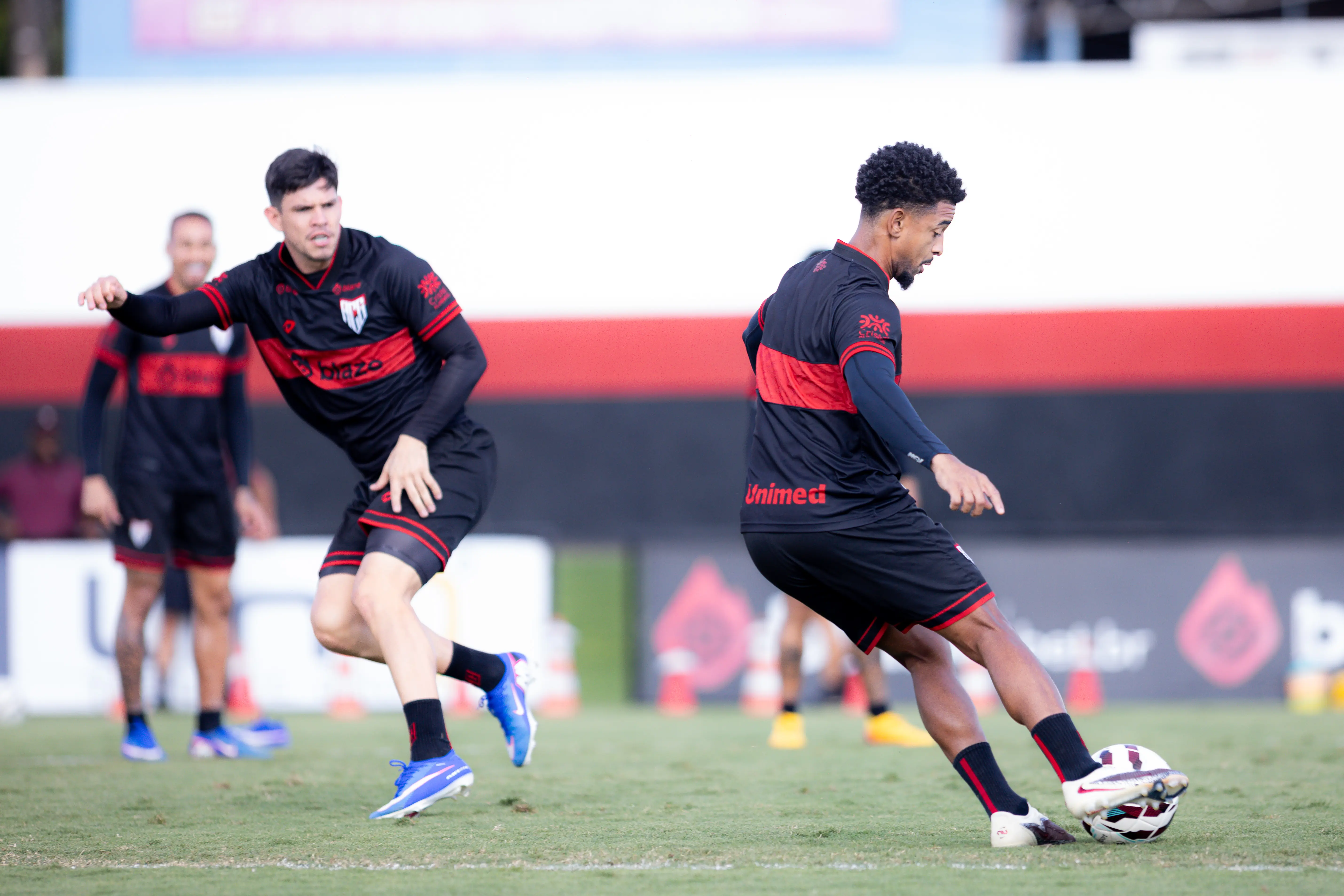 São Bernardo x Atlético-GO: veja prováveis escalações e onde assistir ao duelo pela Série B