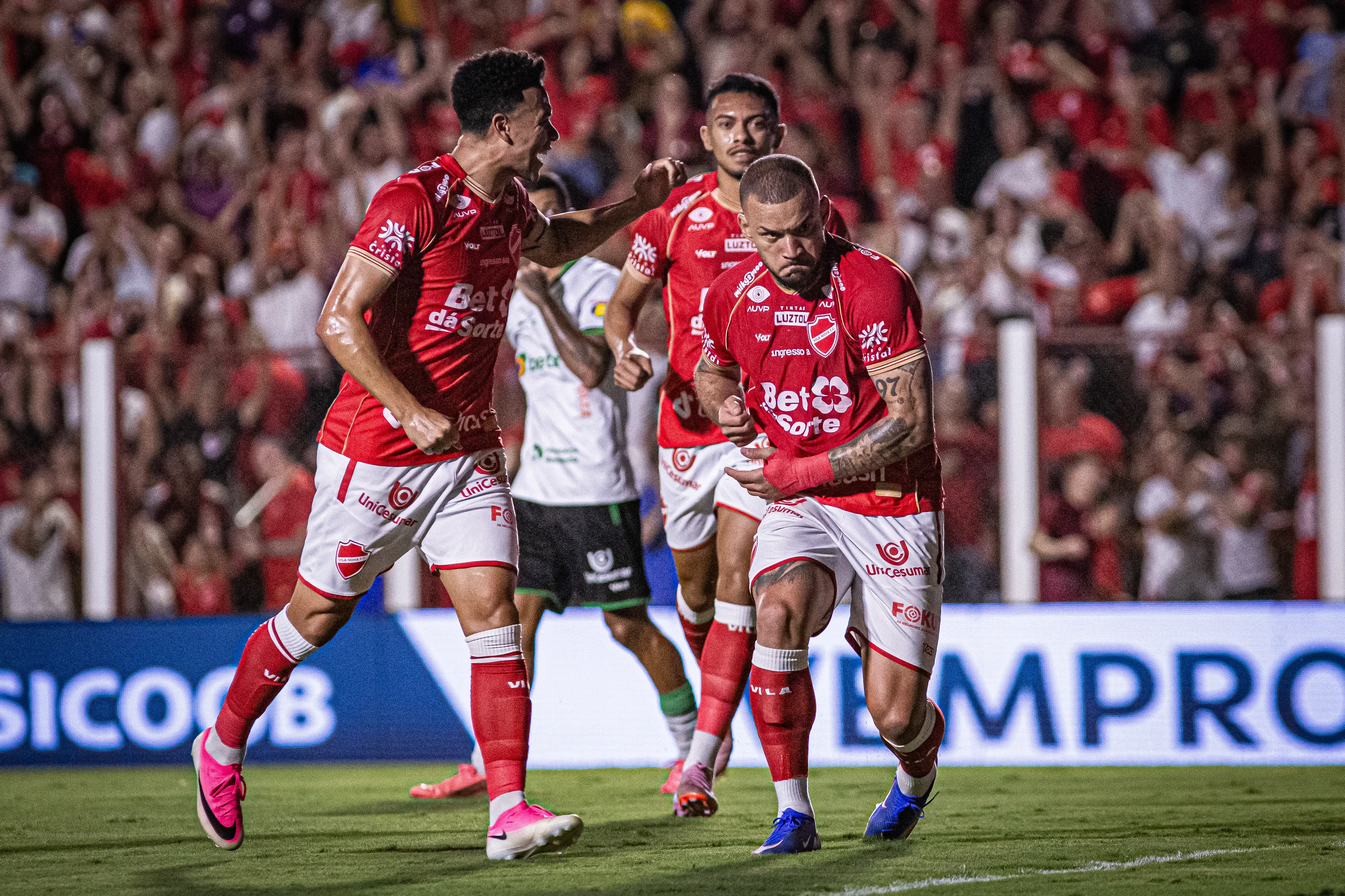 Vila Nova vence Londrina e abre vantagem na liderança da Série B