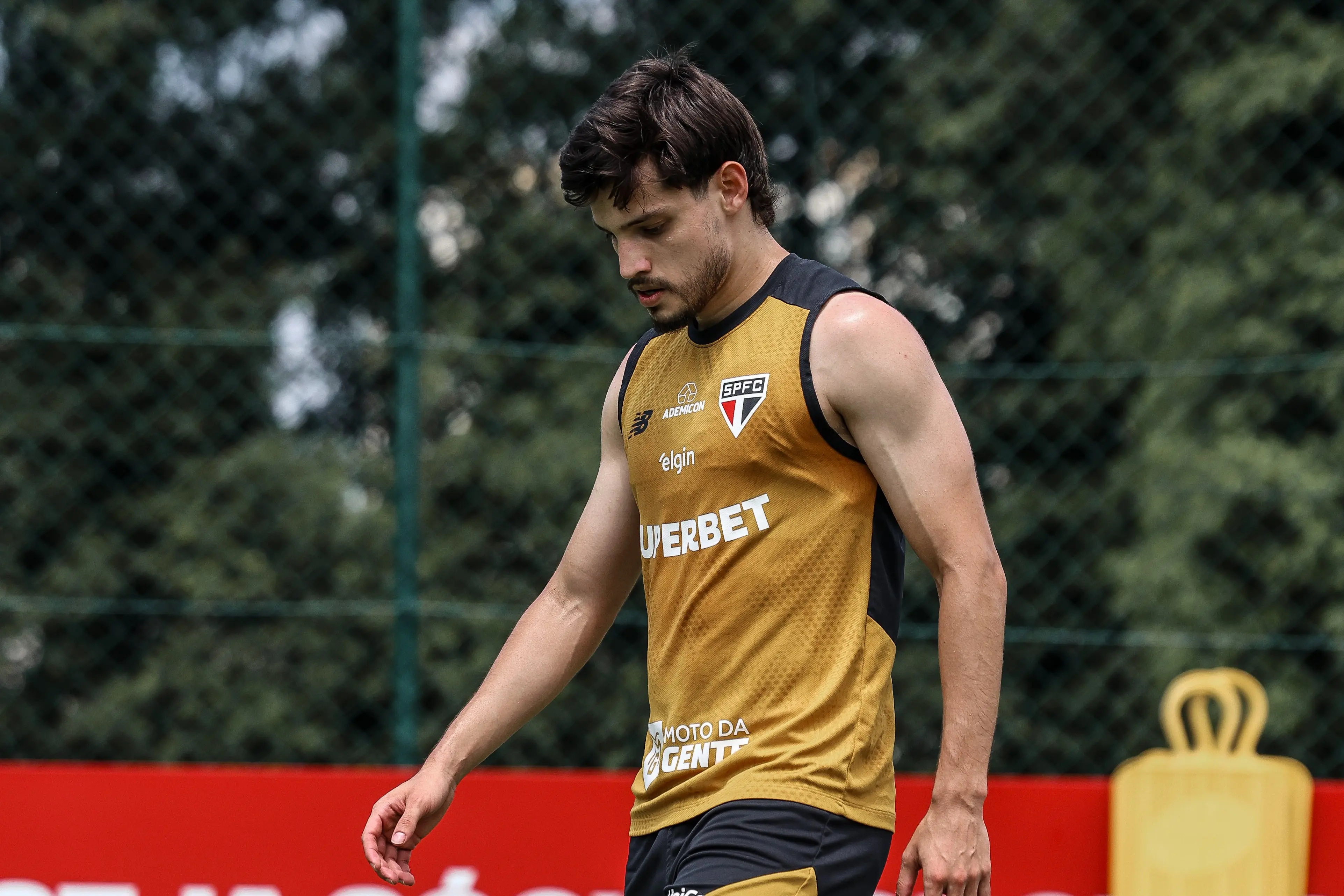 Dorival faz ajustes táticos em penúltimo treino do São Paulo para San-São