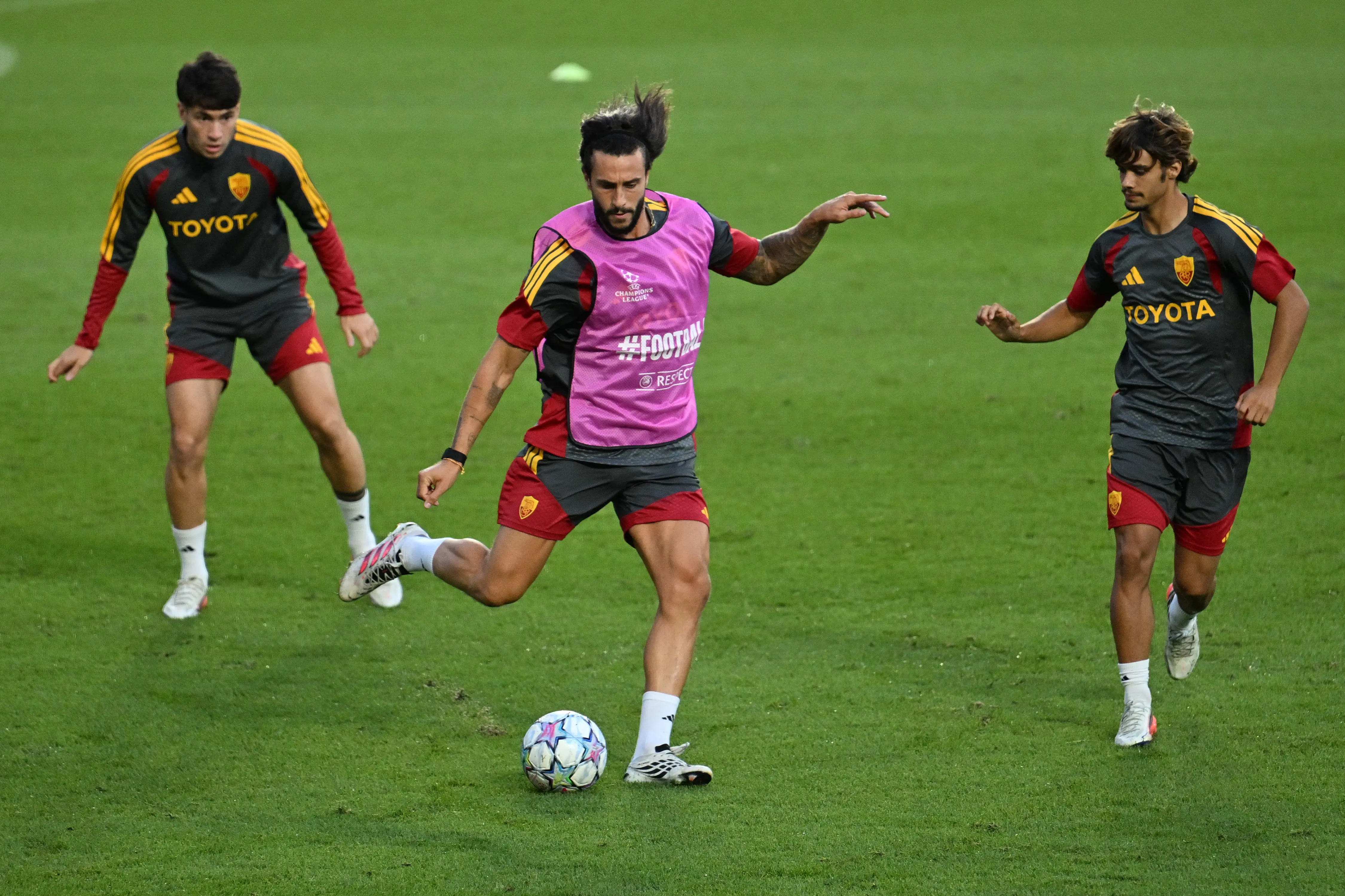Fenerbahçe x Roma: siga o tempo real do jogo pela Liga dos Campeões