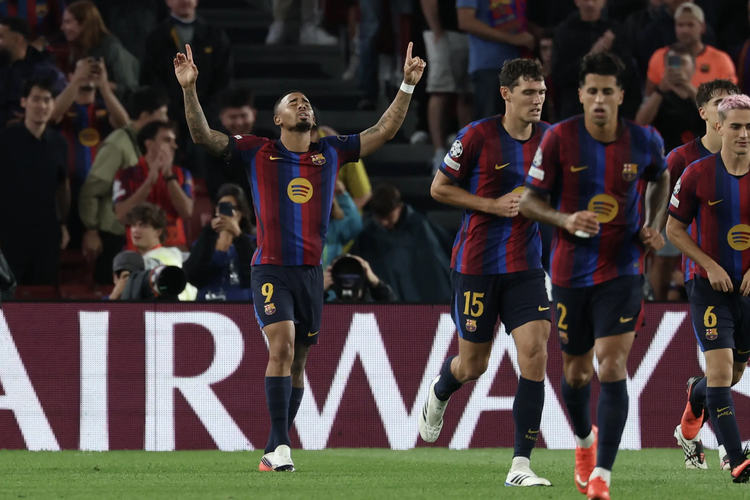 Levante x Barcelona: veja prováveis escalações e onde assistir ao duelo pelo Espanhol