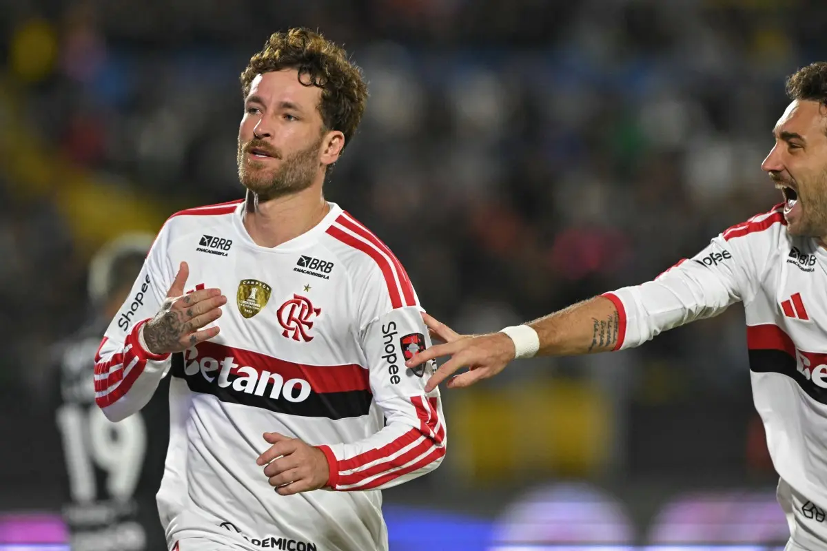 Léo Pereira marca de cabeça e deixa o Flamengo perto da classificação na Libertadores; veja
