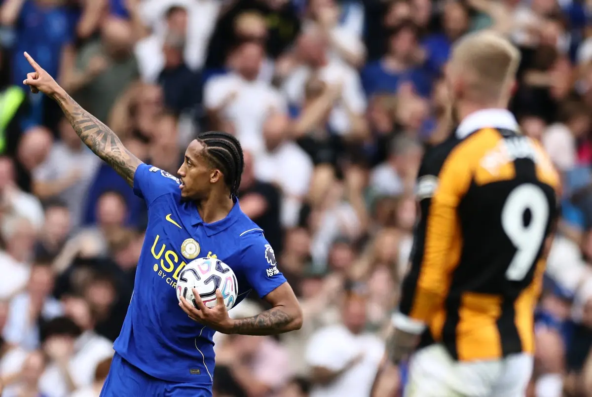 João Pedro marca e evita derrota do Chelsea para o Hull City no Inglês