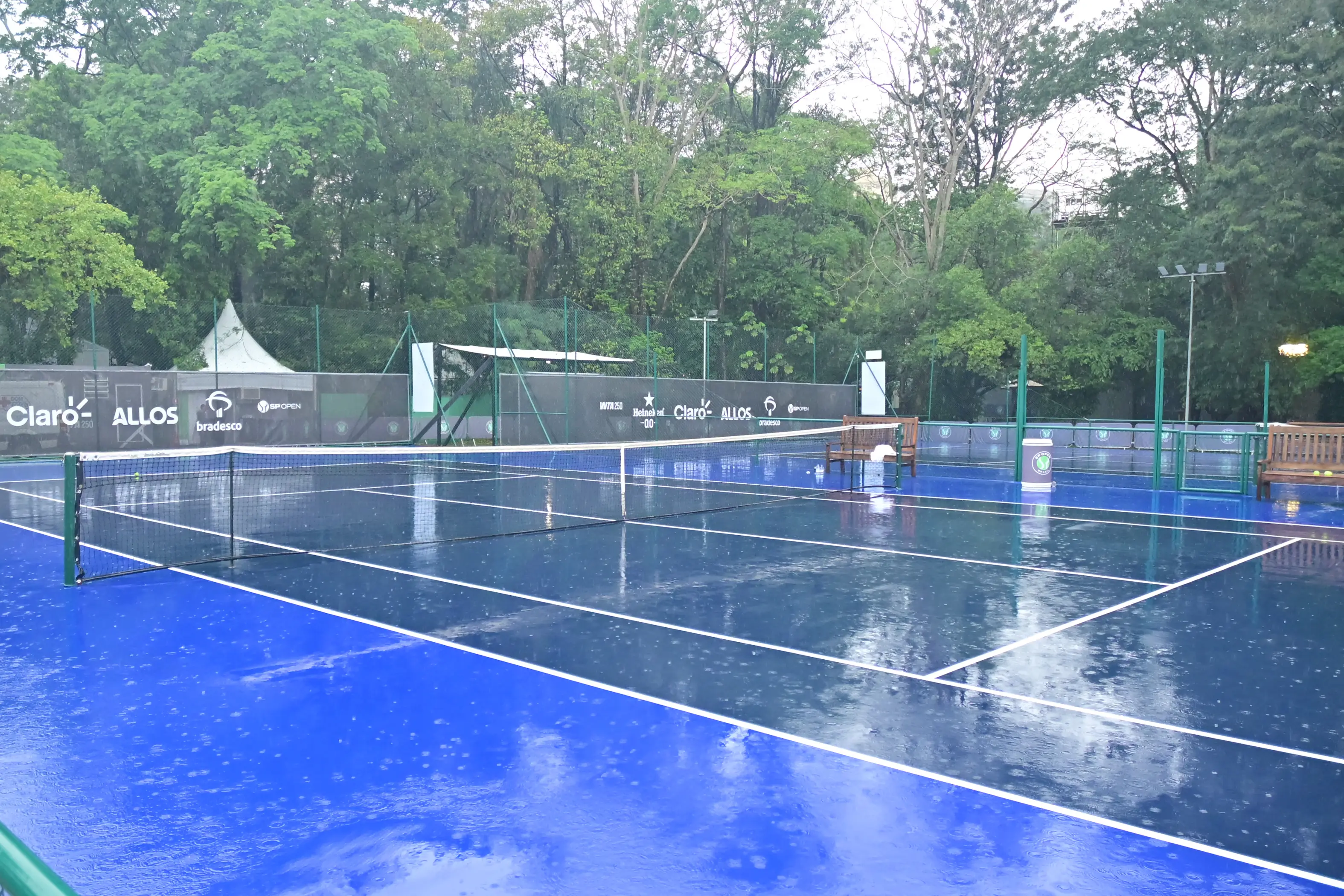 Chuva adia para terça-feira jogos do SP Open no Parque Villa-Lobos