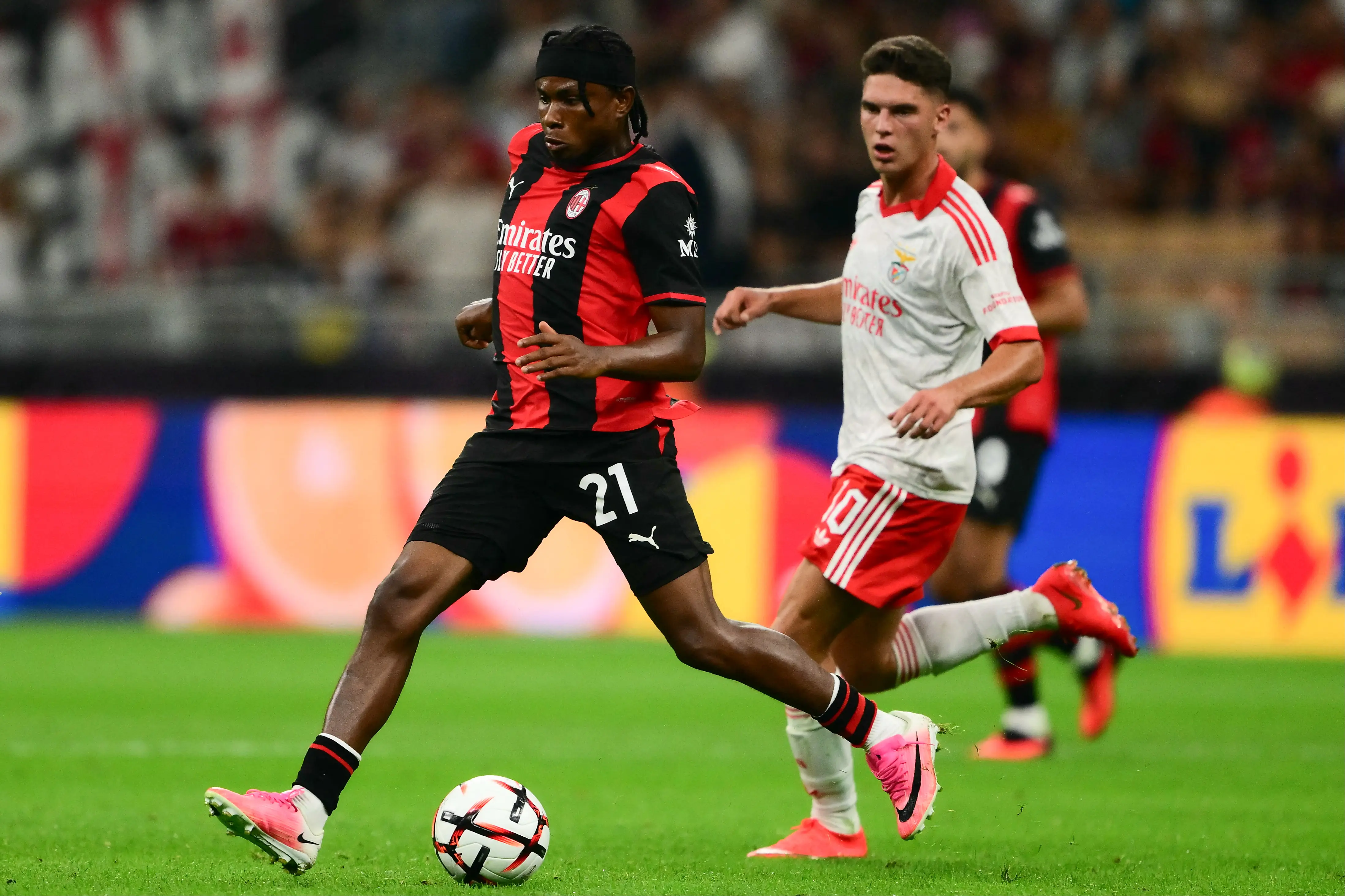 Melhores momentos: Milan 0 x 2 Benfica pela Liga Europa