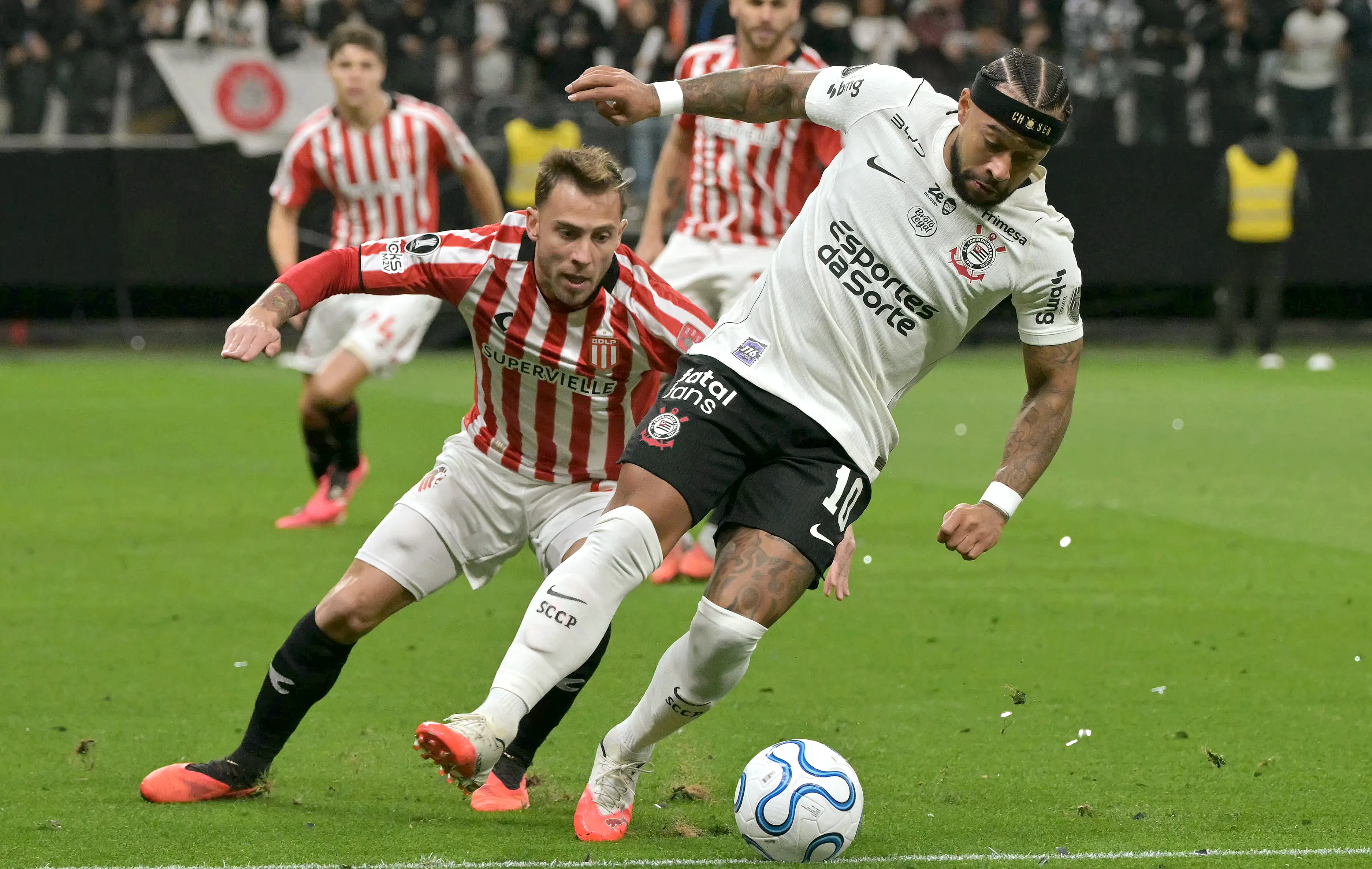 Veja fotos do jogo de volta entre Corinthians e Estudiantes pelas quartas da Libertadores