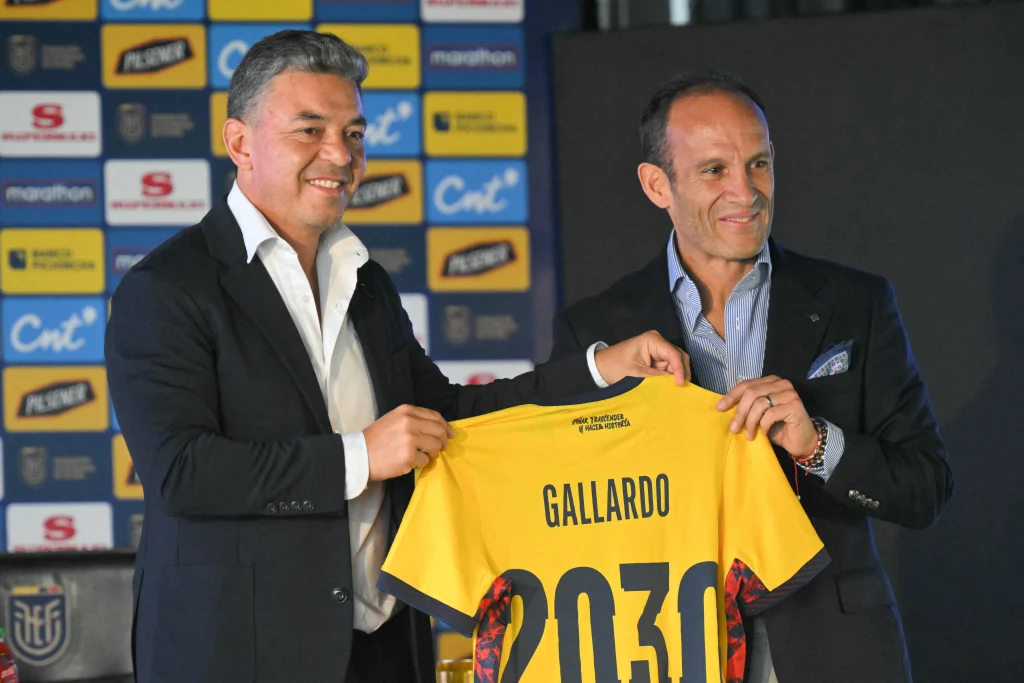 Gallardo assume seleção do Equador com meta de Copa do Mundo e projeto 2030